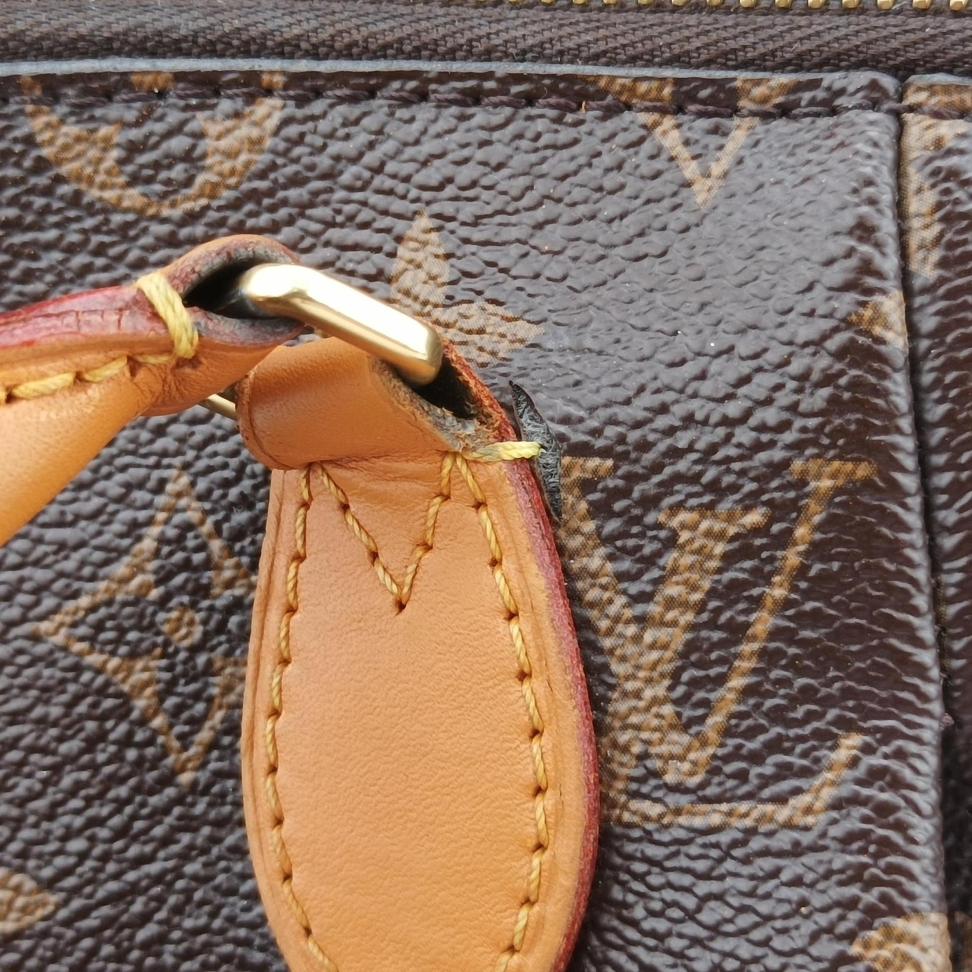 Pre-owned Louis Vuitton Turen PM brown Monogram Canvas M48813 shoulderbag | stylenewstar