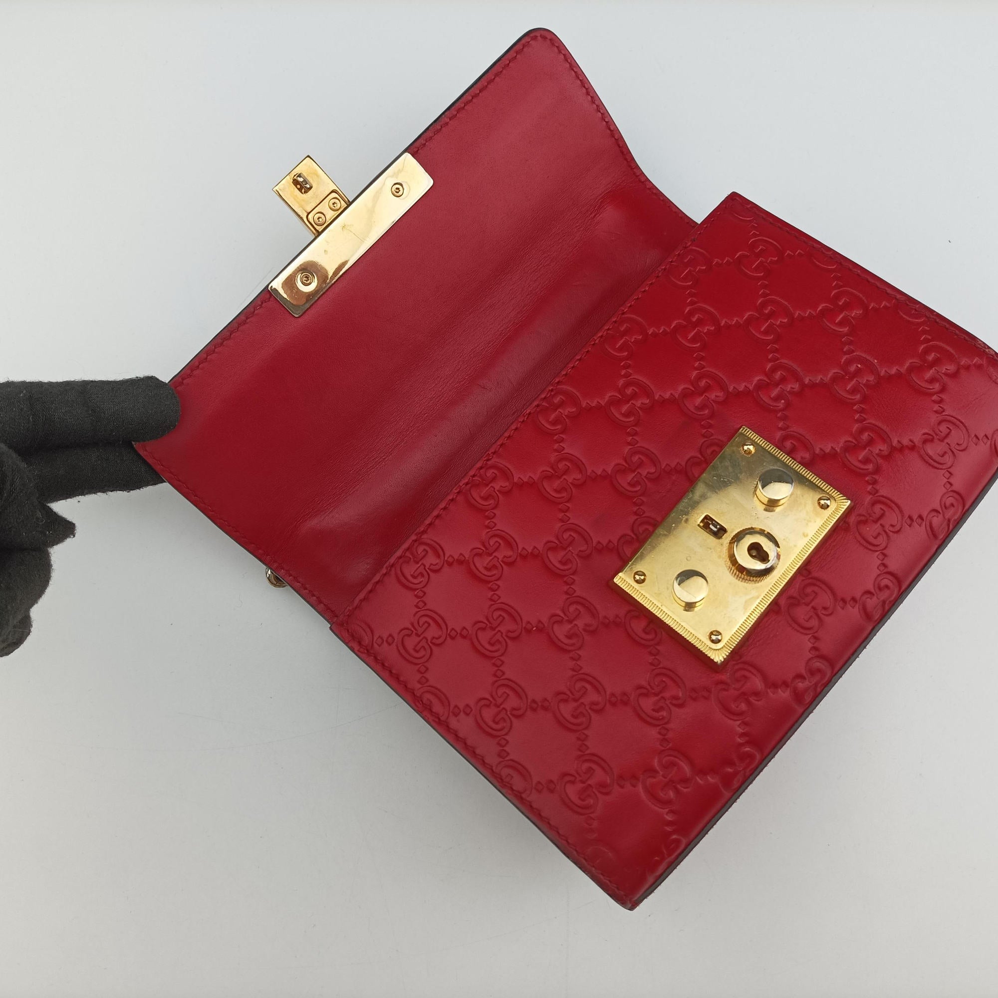 Vintage Gucci Padlock Red Leather 409487 shoulderbag | stylenewstar