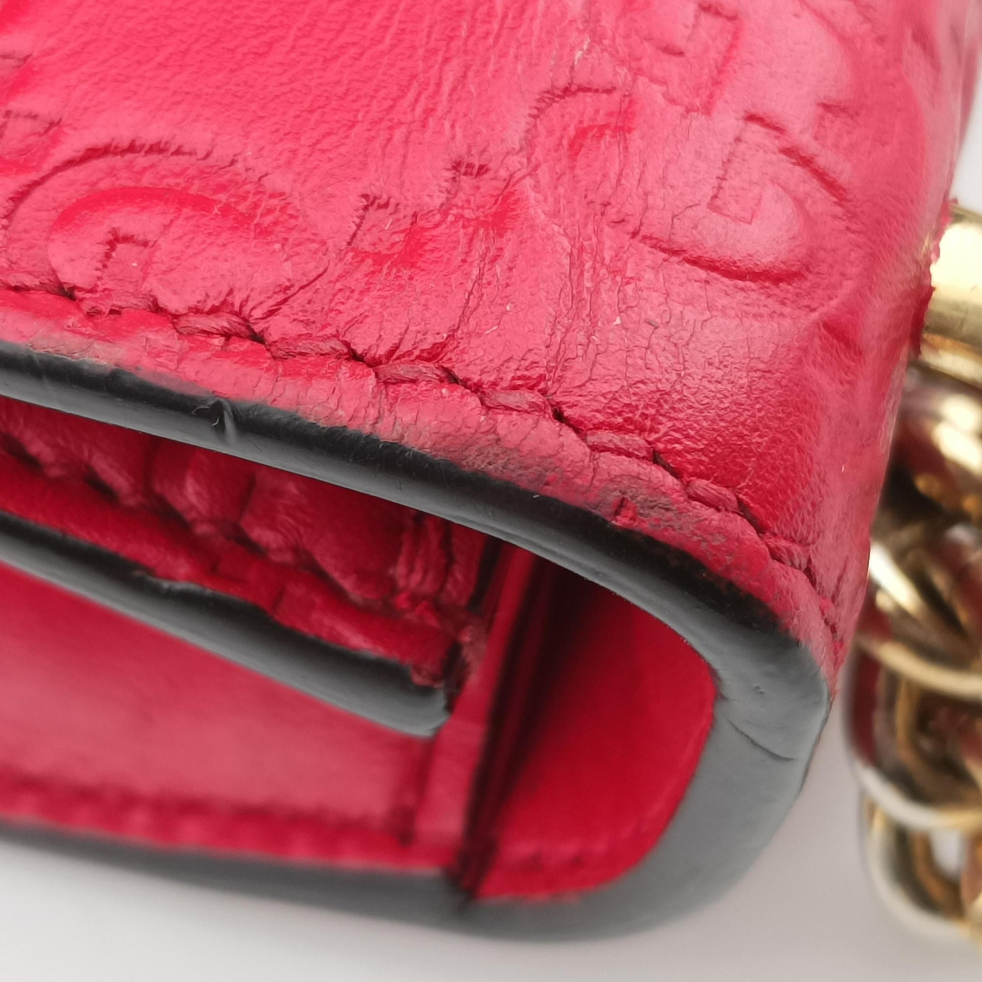 Vintage Gucci Padlock Red Leather 409487 shoulderbag | stylenewstar
