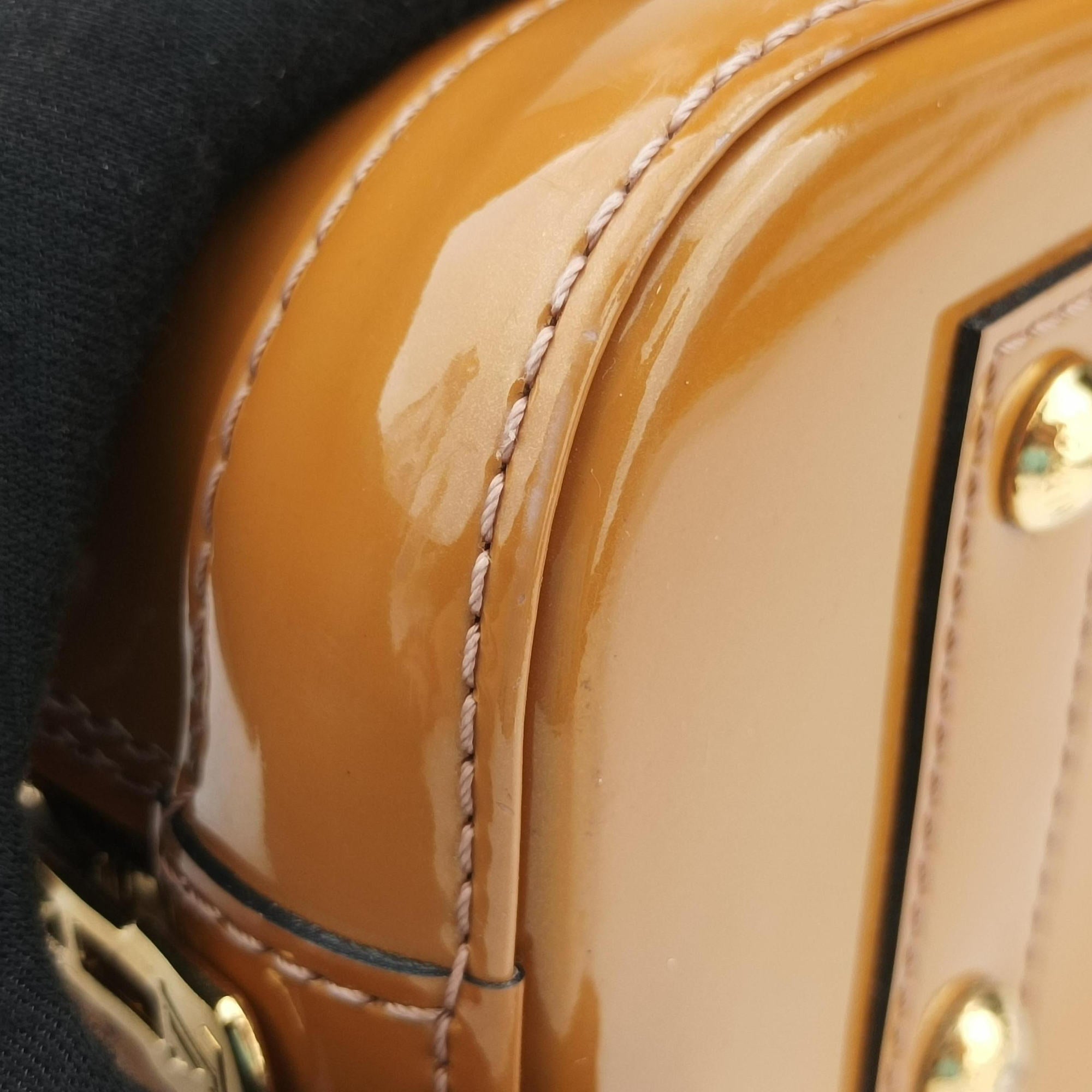 Vintage Louis Vuitton Alma BB Rose Velours Vernis M91585 shoulderbag | stylenewstar