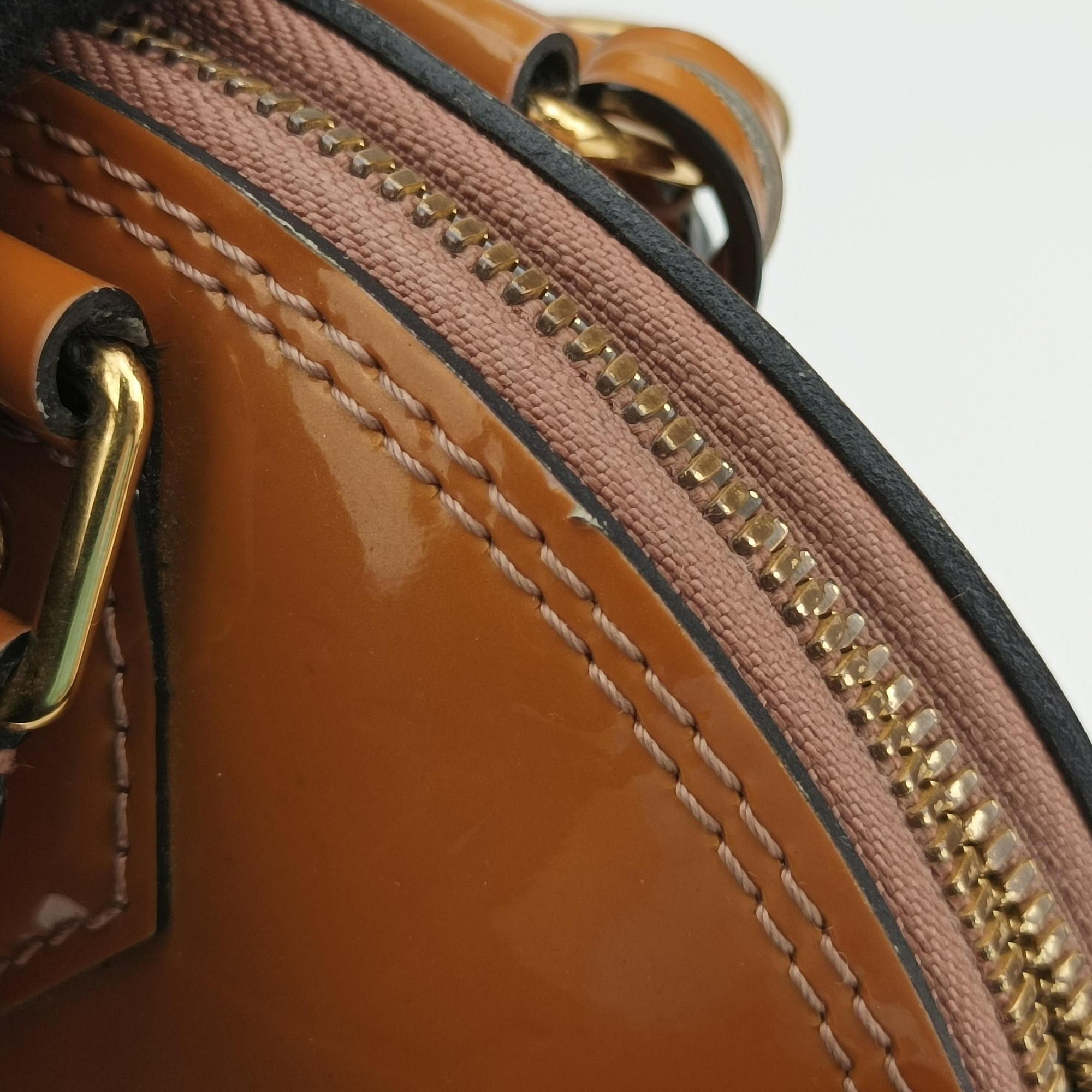 Vintage Louis Vuitton Alma BB Rose Velours Vernis M91585 shoulderbag | stylenewstar