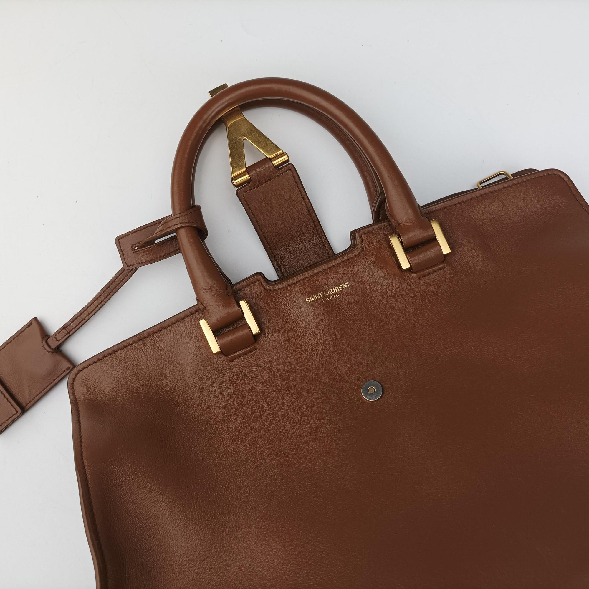 Secondhand Yves Saint Laurent Y Ligne Petit Cabas Brown Leather 311210 shoulderbag | stylenewstar