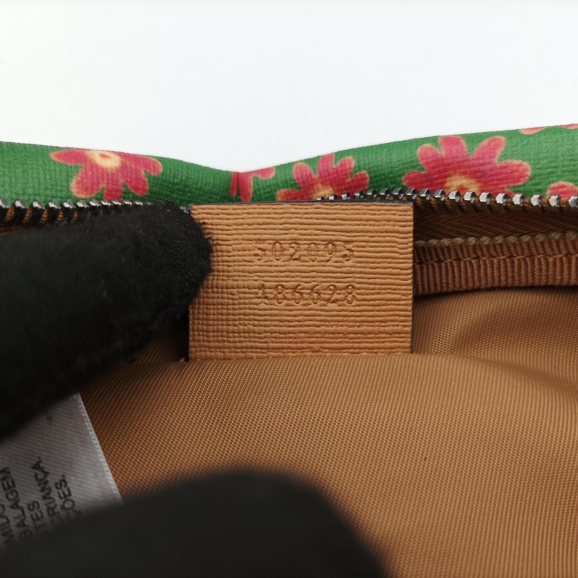 Secondhand Gucci kids GG Top strawberry Print Green × Multi canvas 502095 bum bag/waist bag | stylenewstar