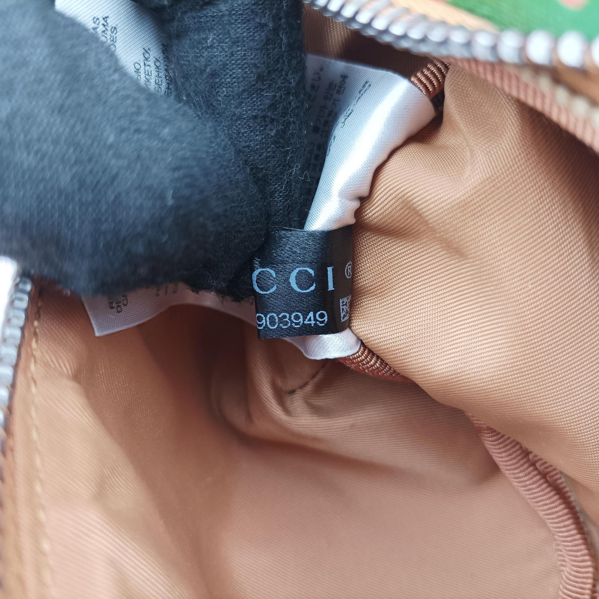Secondhand Gucci kids GG Top strawberry Print Green × Multi canvas 502095 bum bag/waist bag | stylenewstar