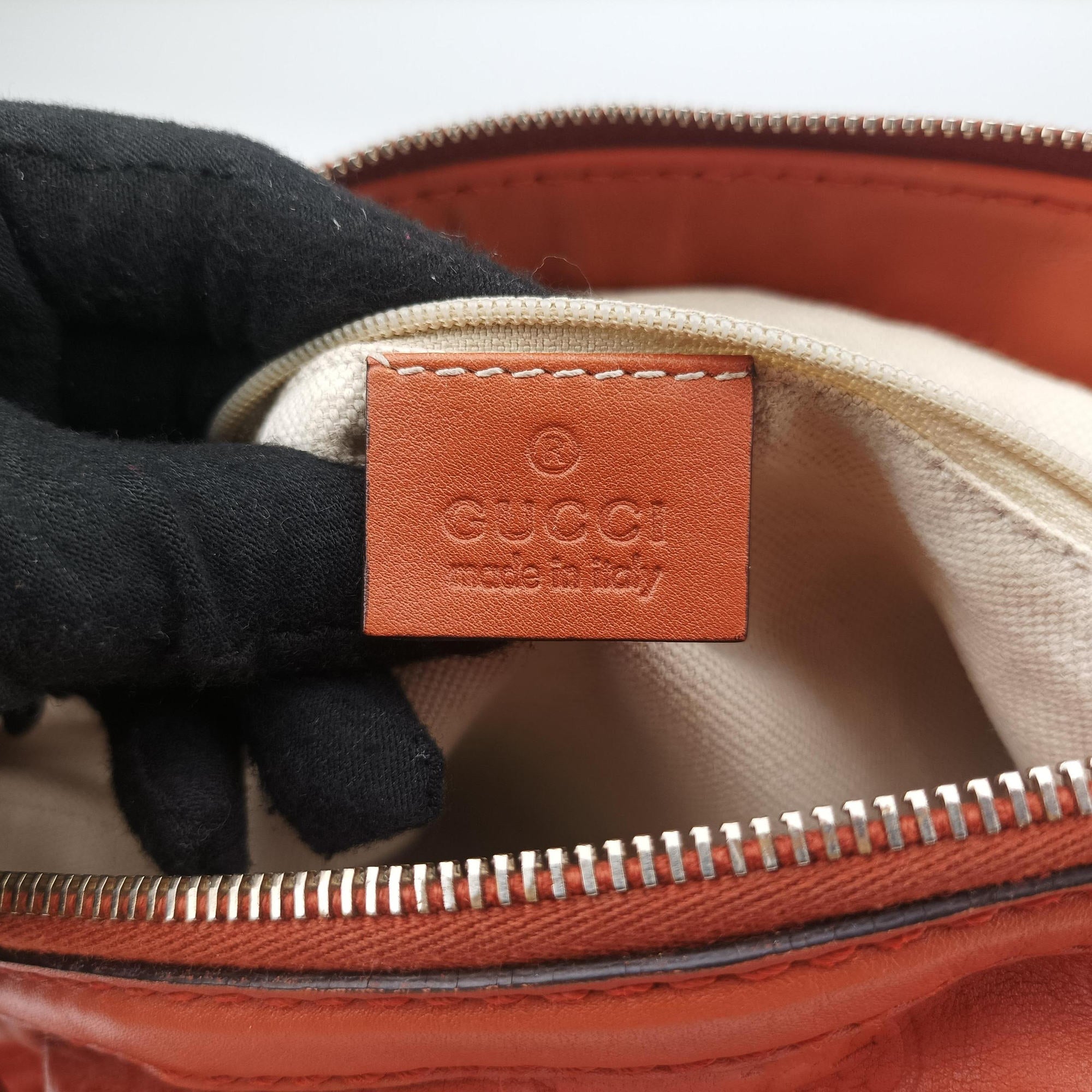 Pre-owned Gucci Sukey Coral Pink Leather 247902 shoulderbag | stylenewstar