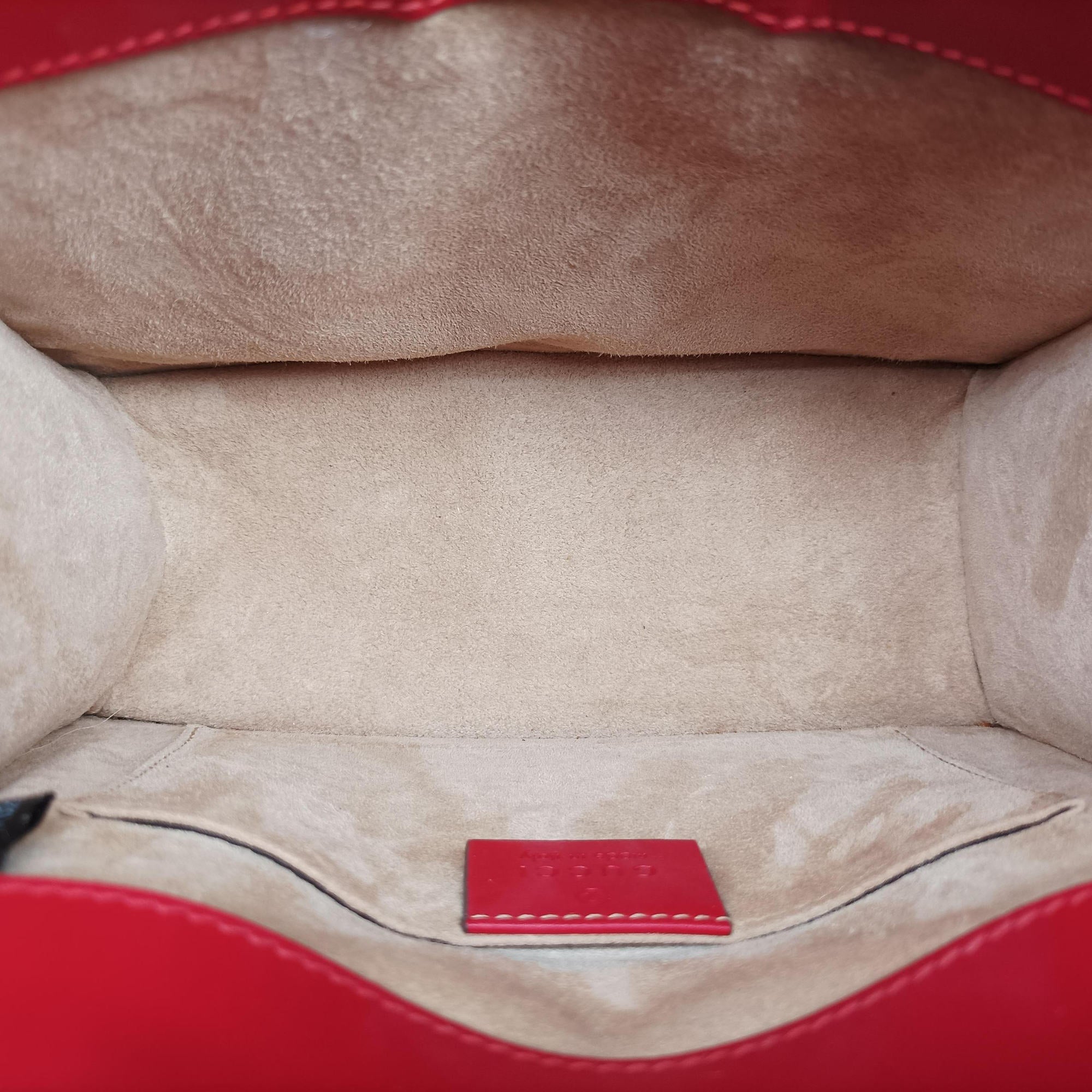 Pre-owned Gucci Sylvie Red Leather 470270 shoulderbag | stylenewstar