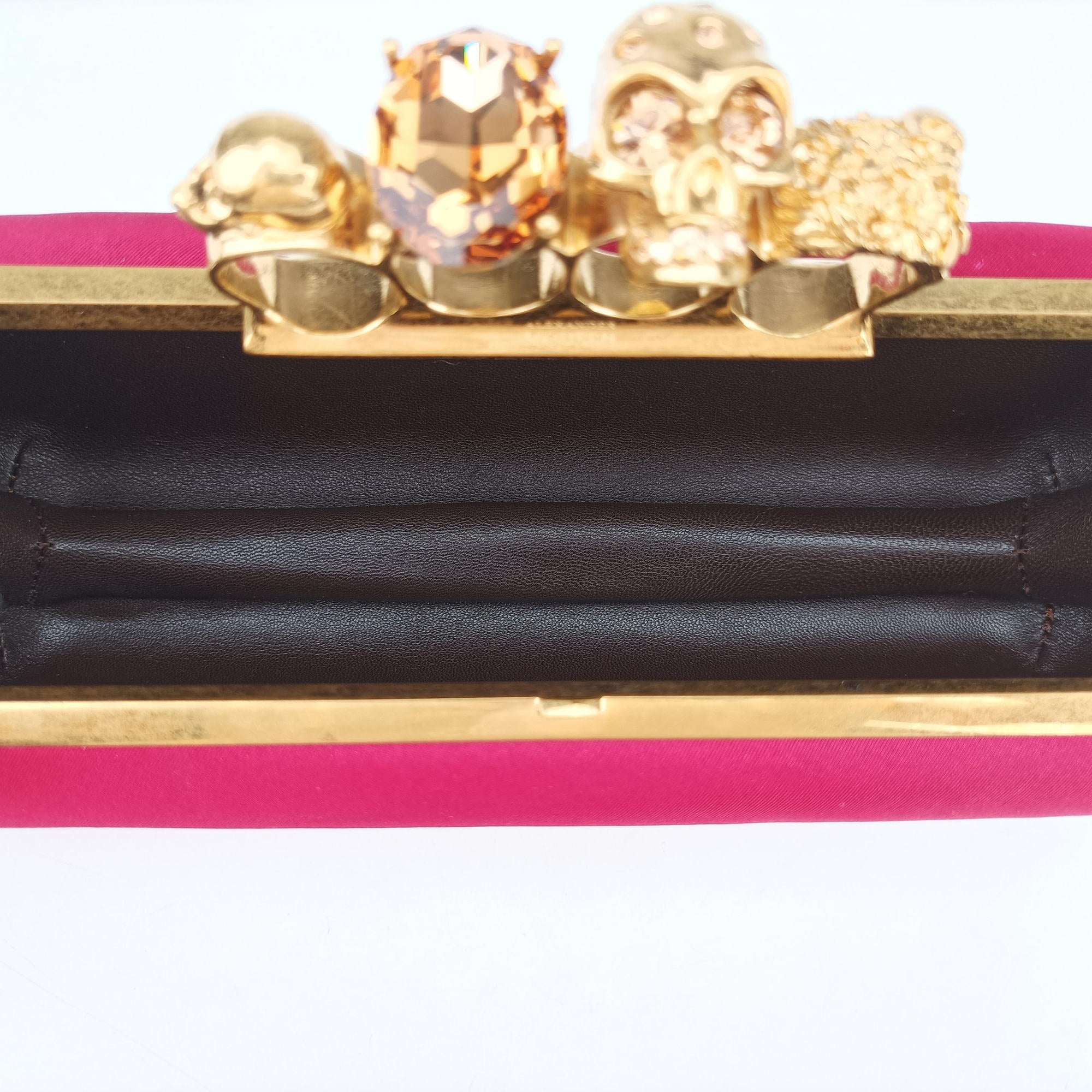 Secondhand Alexander McQueen Four Ring Red Fabric  clutchbag | stylenewstar
