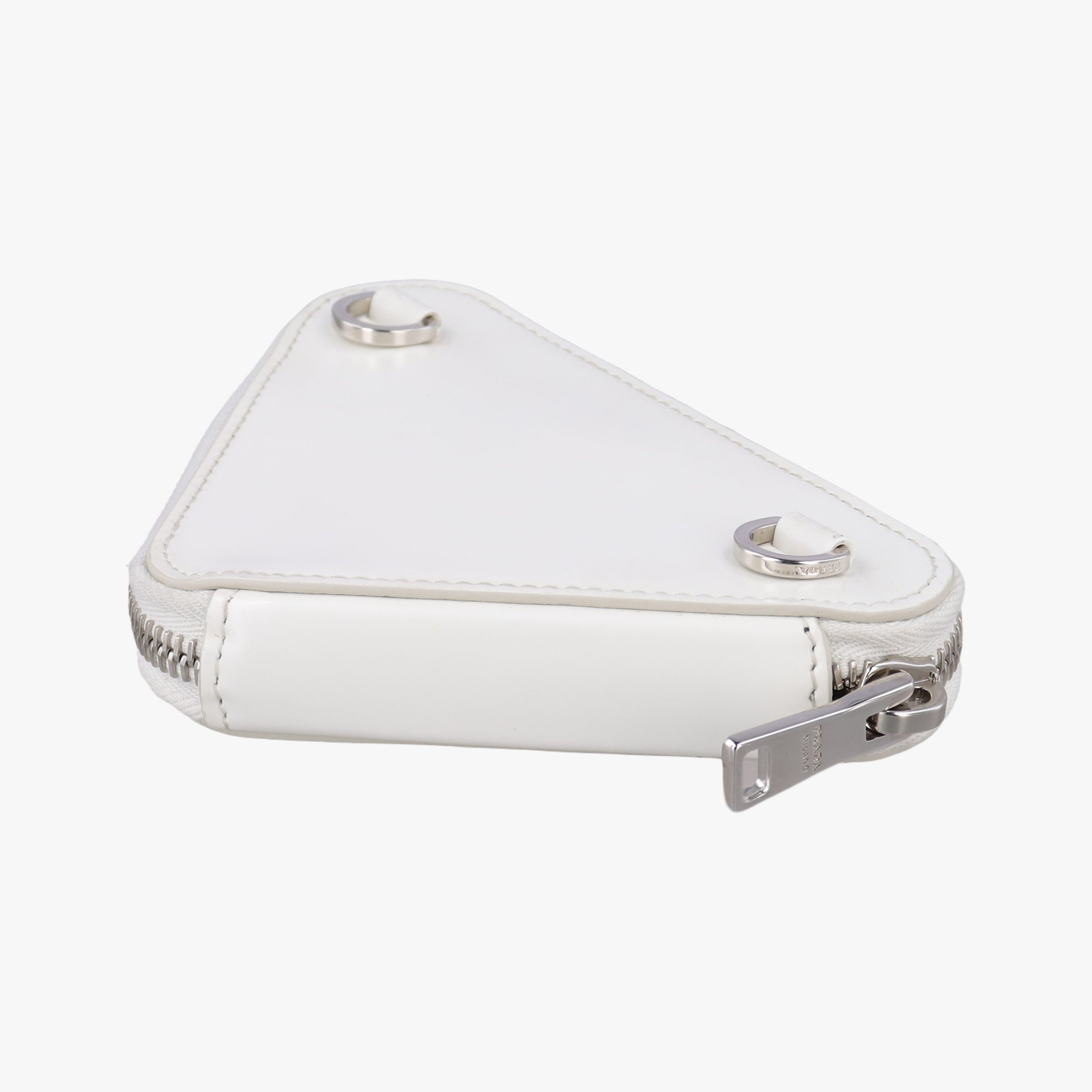 Vintage Prada Triangle Chain Pouch White Leather  shoulderbag | stylenewstar