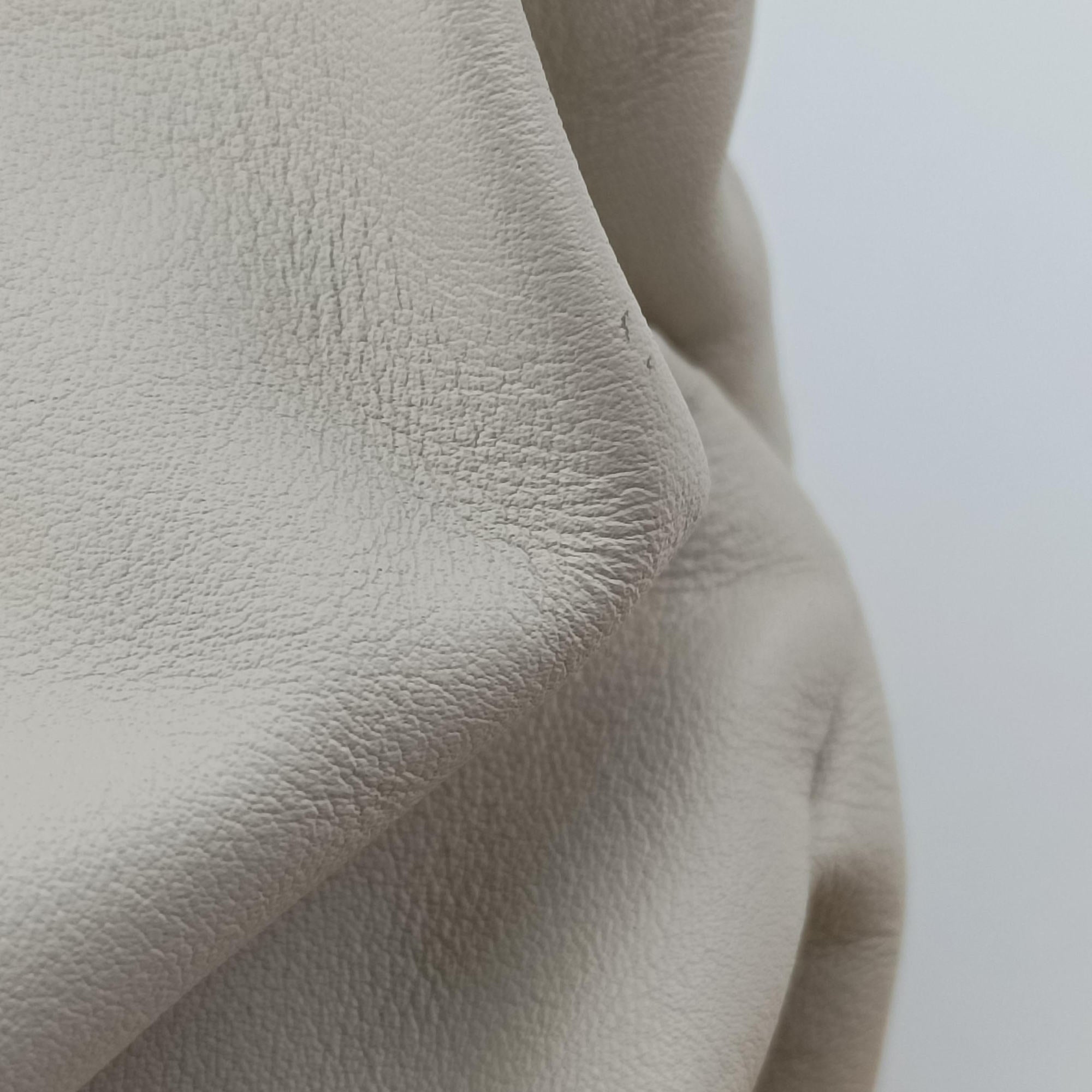 Pre-owned Bottega Veneta THE Chain Pouch White lambskin  shoulderbag | stylenewstar