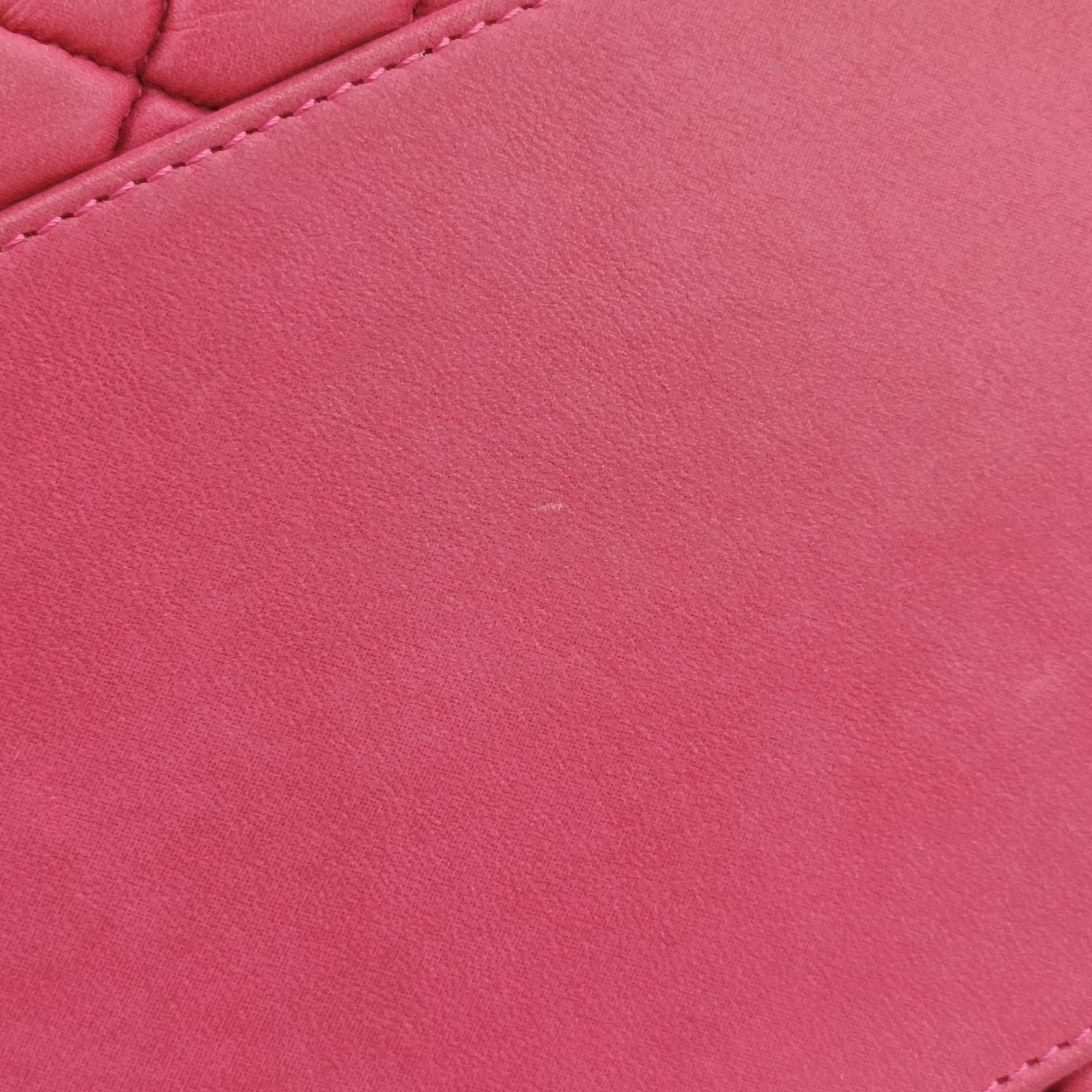 Pre-owned Chanel Matelasse cocomark Mademoiselle Red Iridescent Calfskin A67389 handbag | stylenewstar