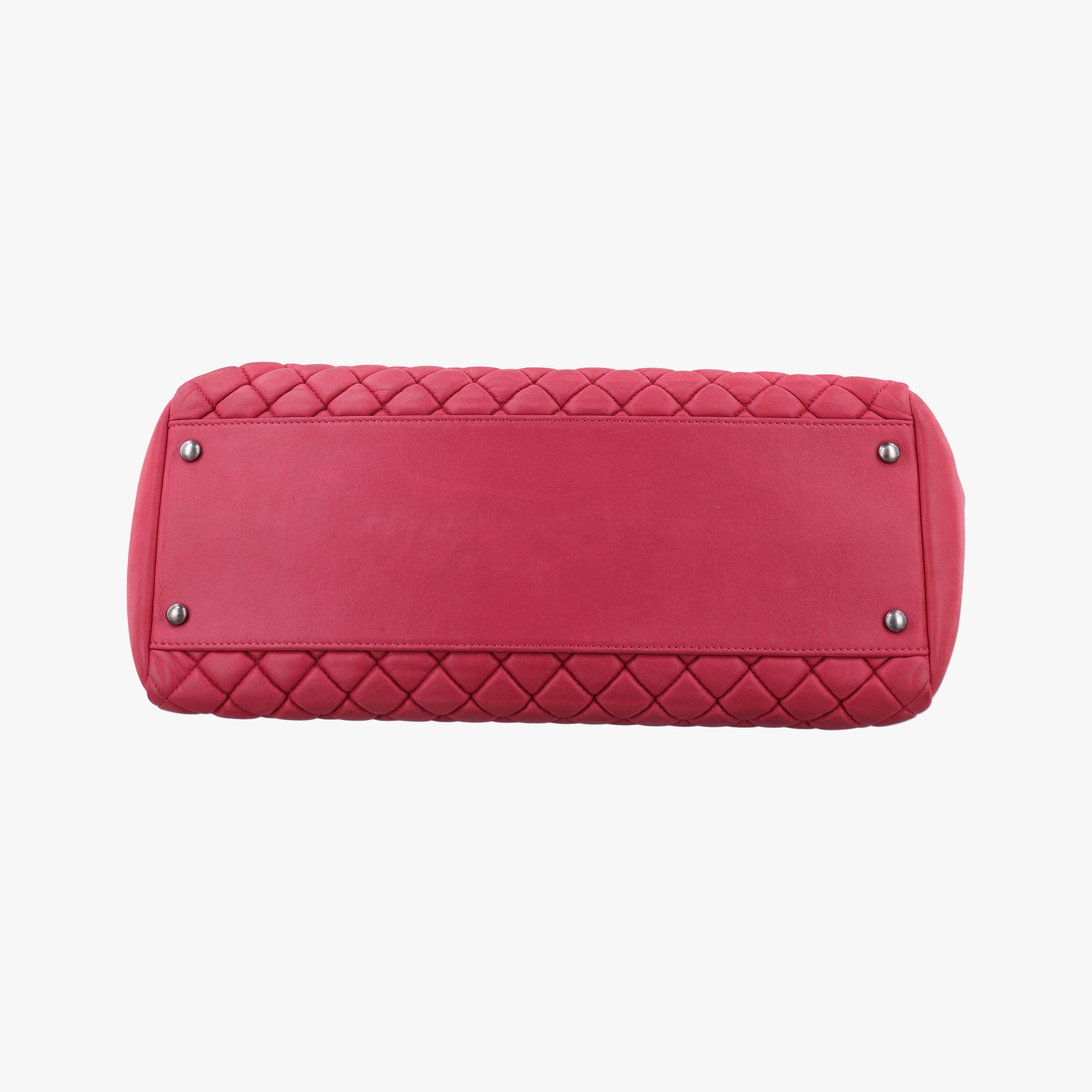 Pre-owned Chanel Matelasse cocomark Mademoiselle Red Iridescent Calfskin A67389 handbag | stylenewstar