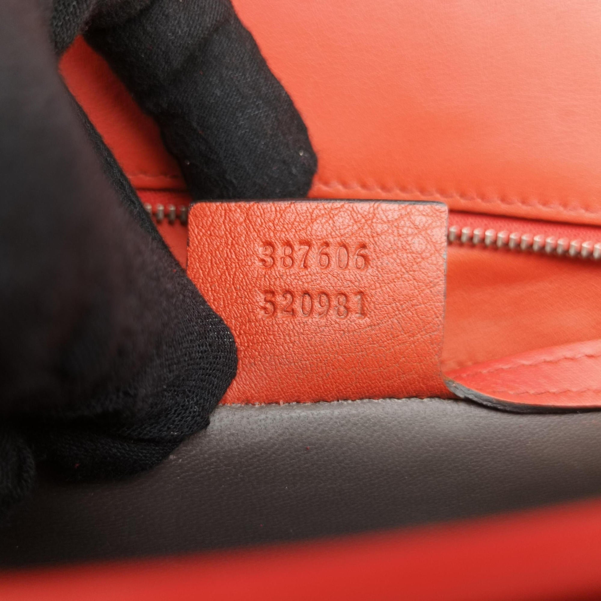 Pre-owned Gucci Interlocking G Orange Patent 387606 shoulderbag | stylenewstar