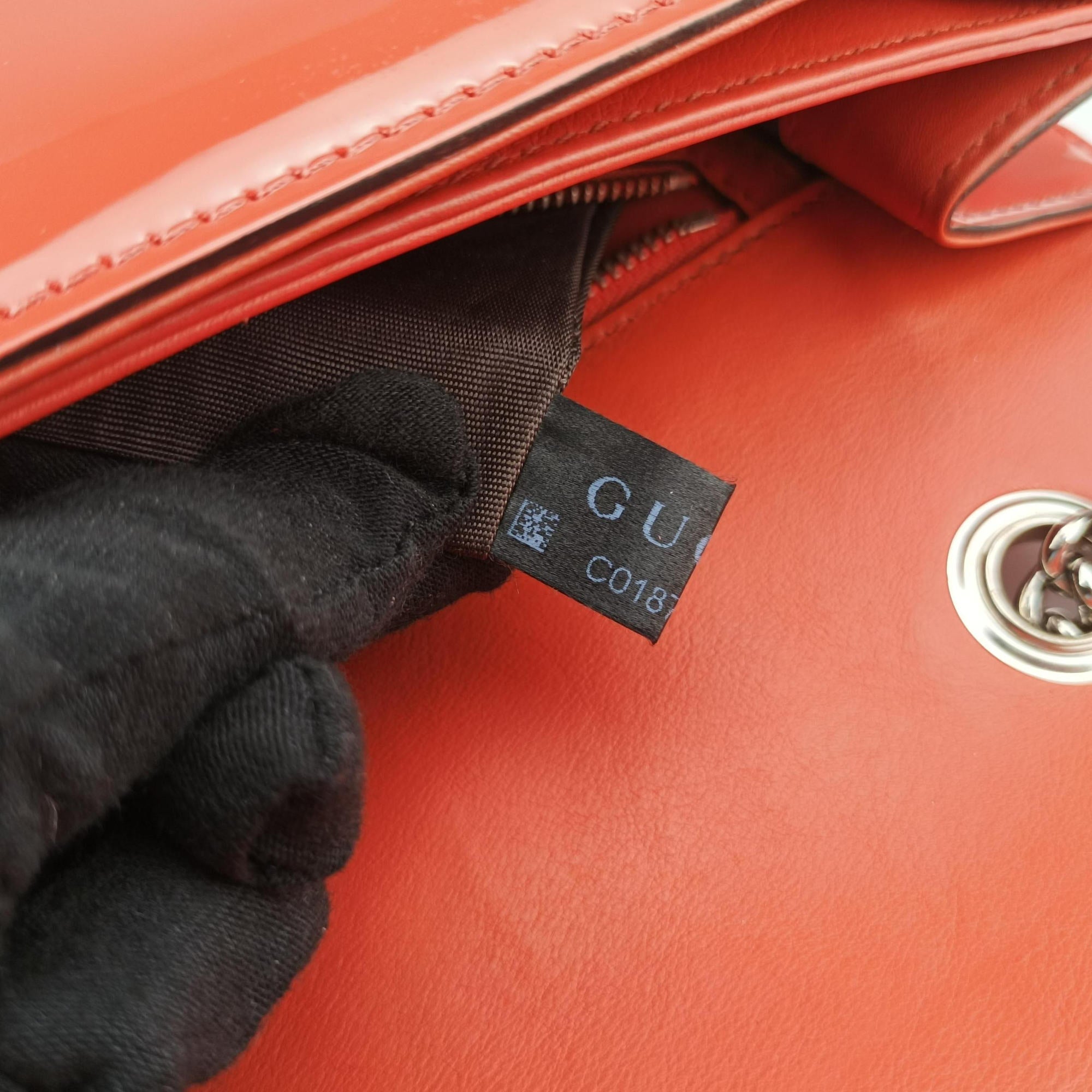 Pre-owned Gucci Interlocking G Orange Patent 387606 shoulderbag | stylenewstar