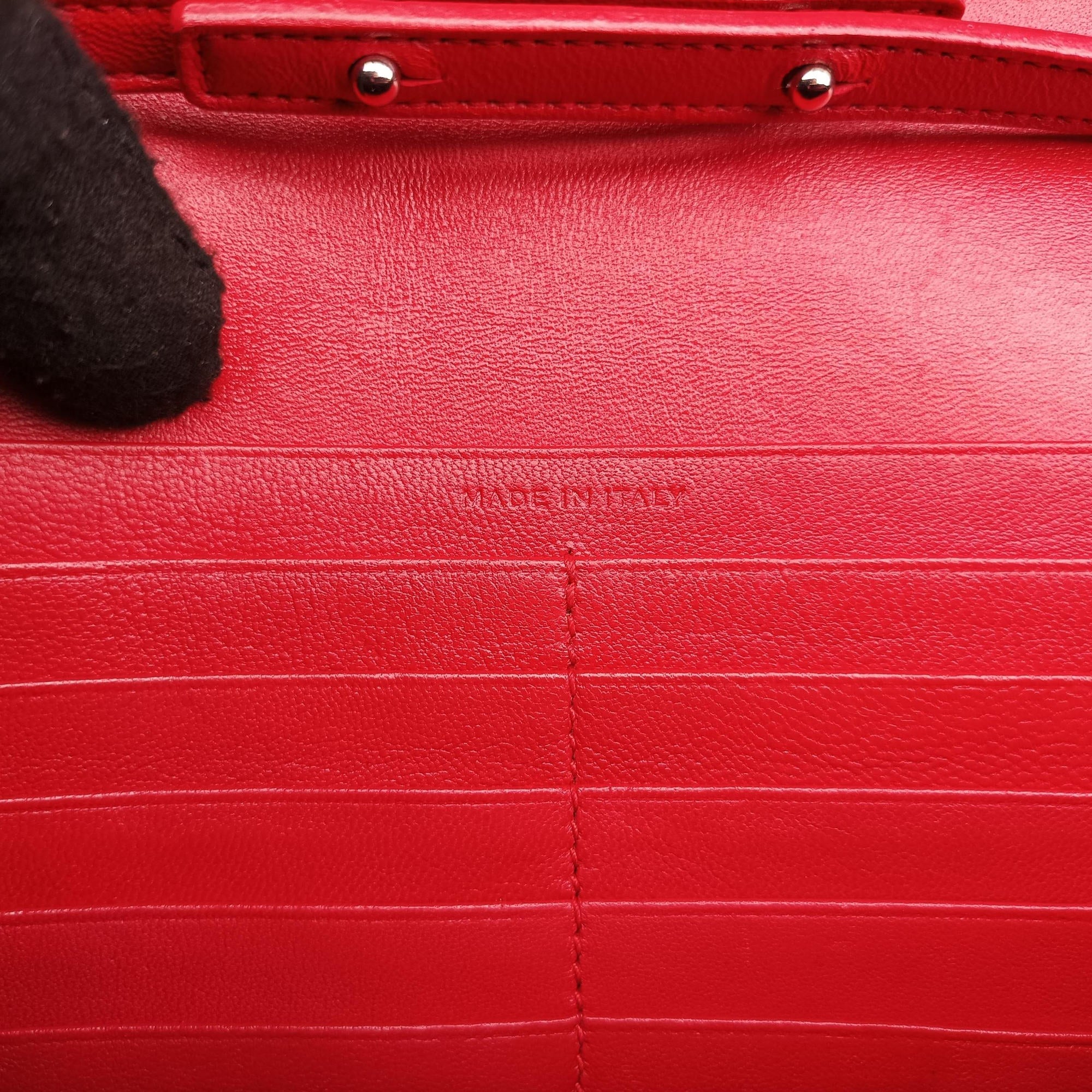 Secondhand Yves Saint Laurent KATE Red Leather 377829 shoulderbag | stylenewstar