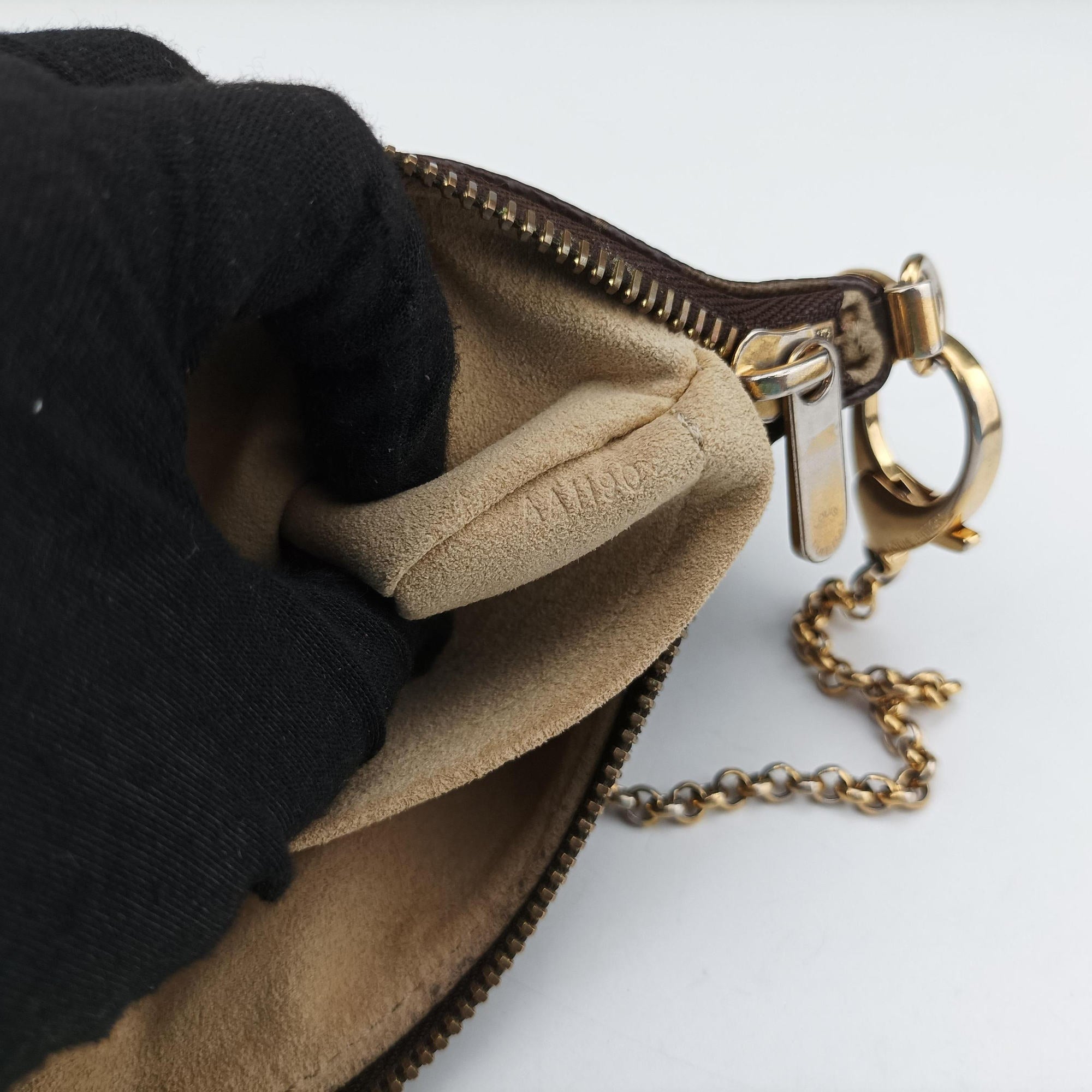 Pre-owned Louis Vuitton Pochette Mila MM brown Monogram Canvas M60094 shoulderbag | stylenewstar
