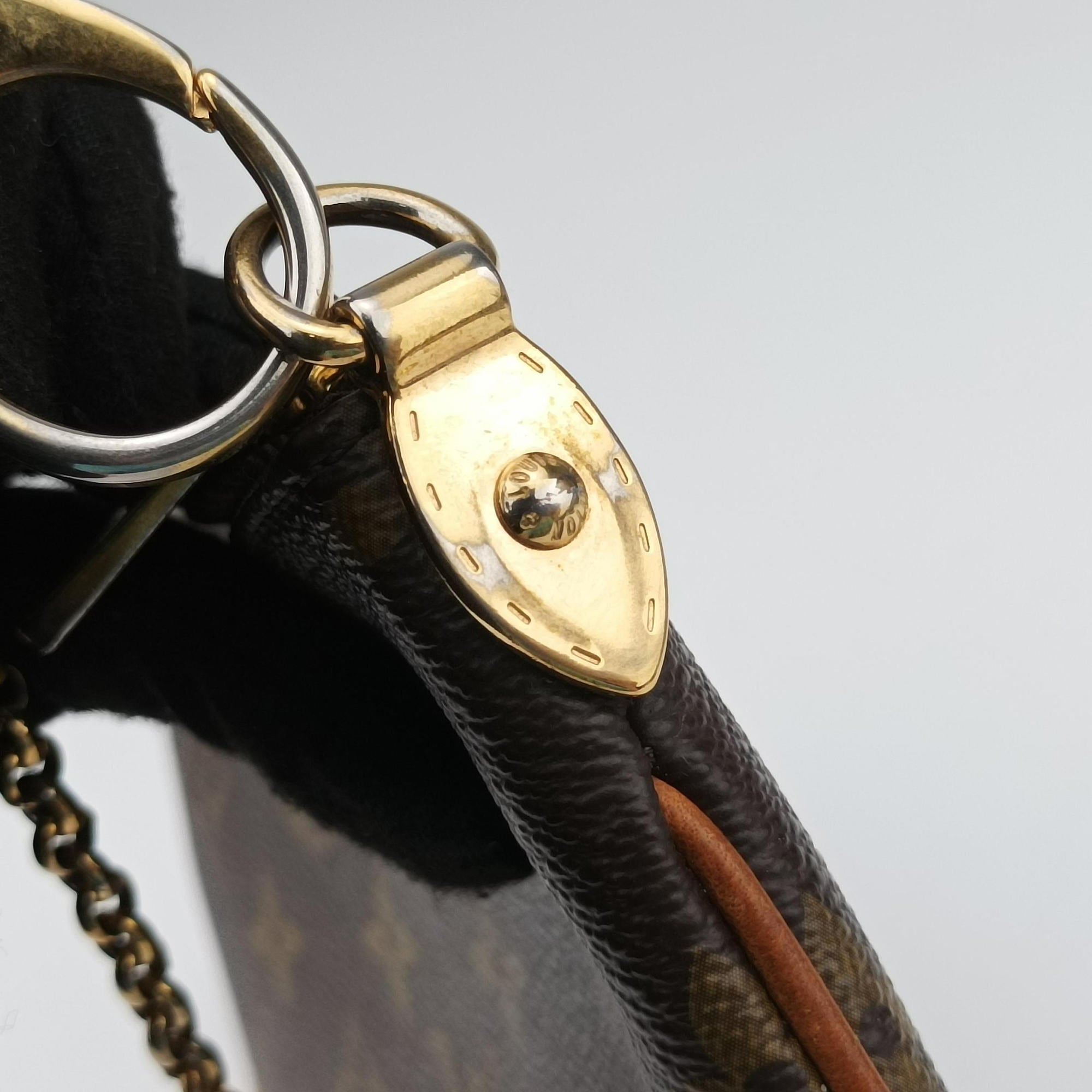 Pre-owned Louis Vuitton Pochette Mila MM brown Monogram Canvas M60094 shoulderbag | stylenewstar