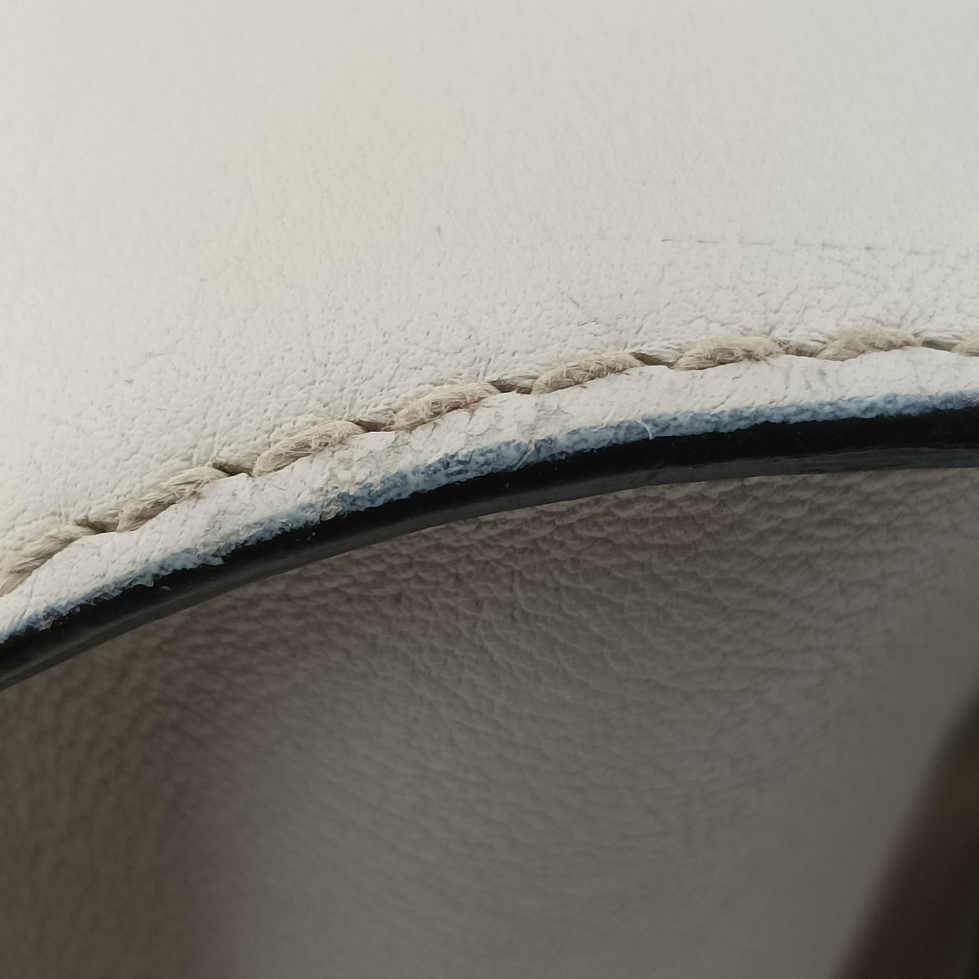 Pre-owned Gucci Stirrup White Leather 277514 handbag | stylenewstar