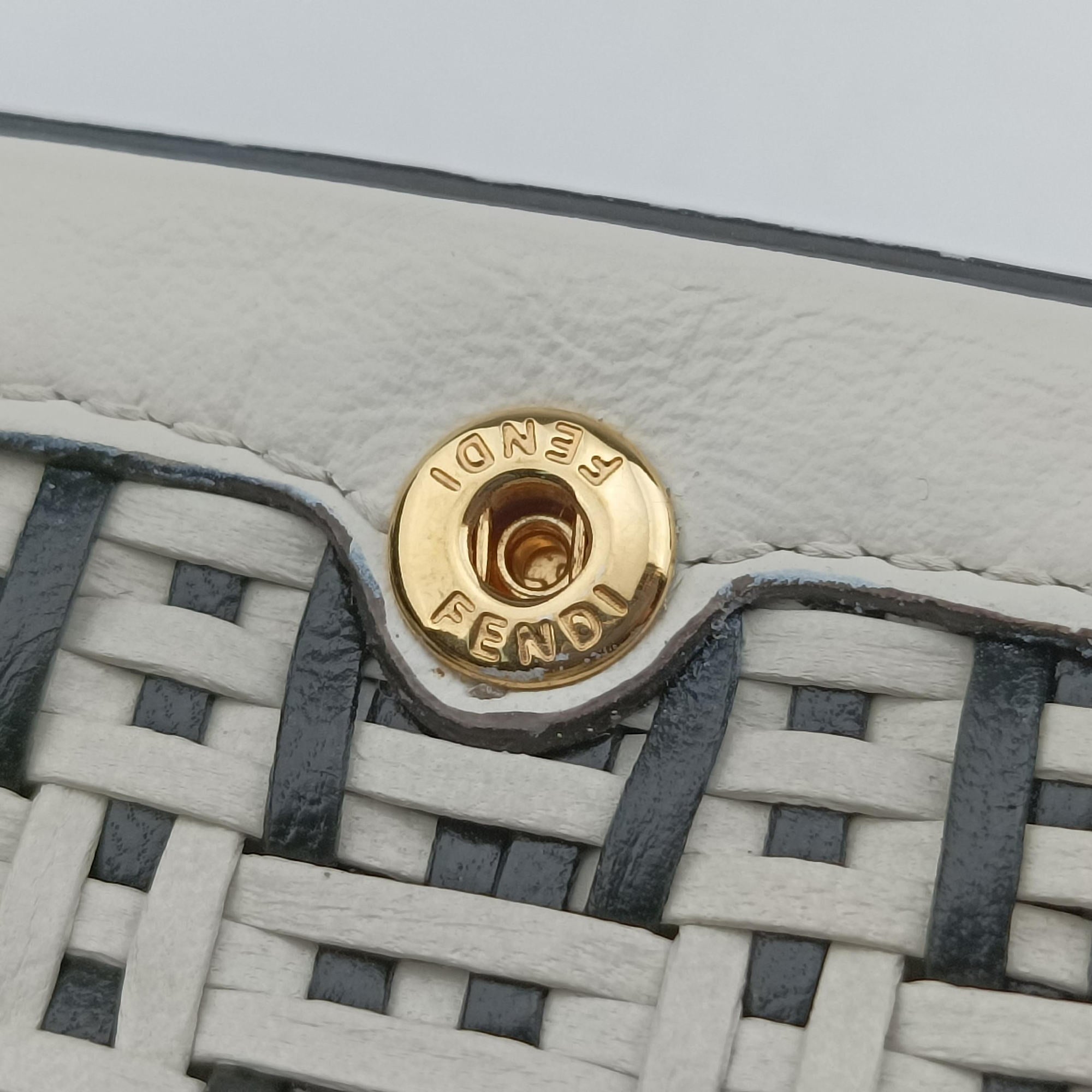 Secondhand Fendi Nano Baguette Charm Black/White Leather 7AR844 shoulderbag | stylenewstar
