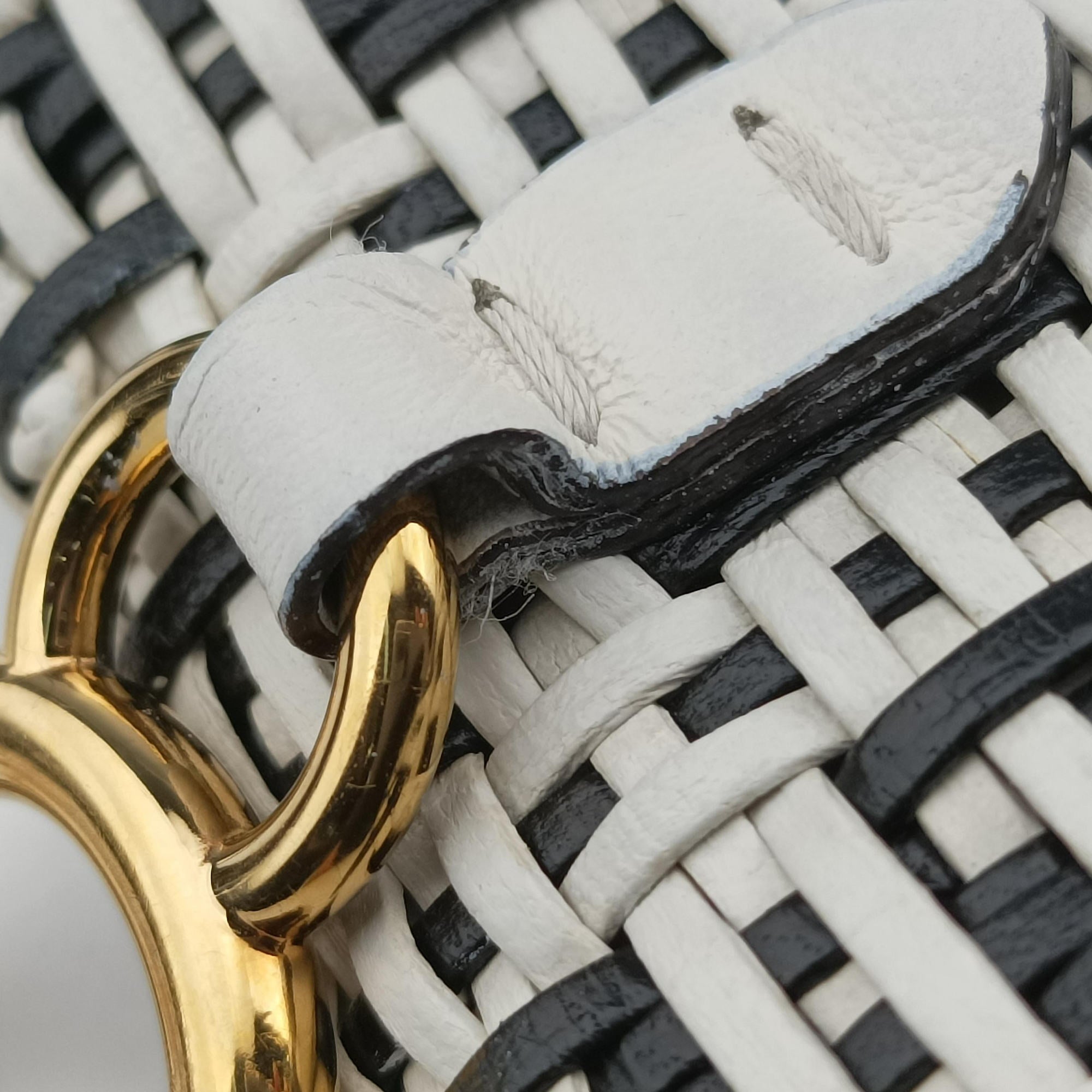 Secondhand Fendi Nano Baguette Charm Black/White Leather 7AR844 shoulderbag | stylenewstar