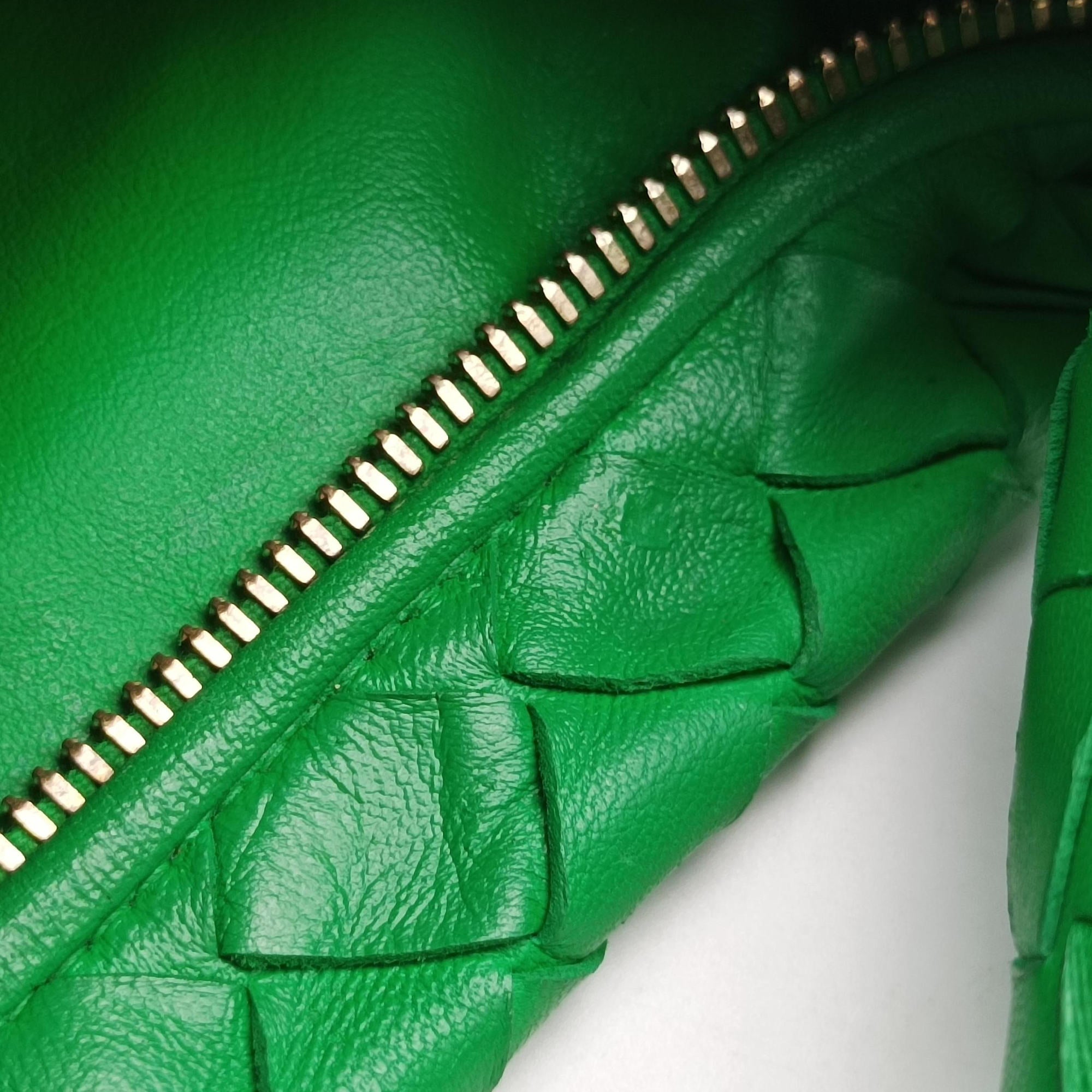 Vintage Bottega Veneta The Jodie Green lambskin  handbag | stylenewstar