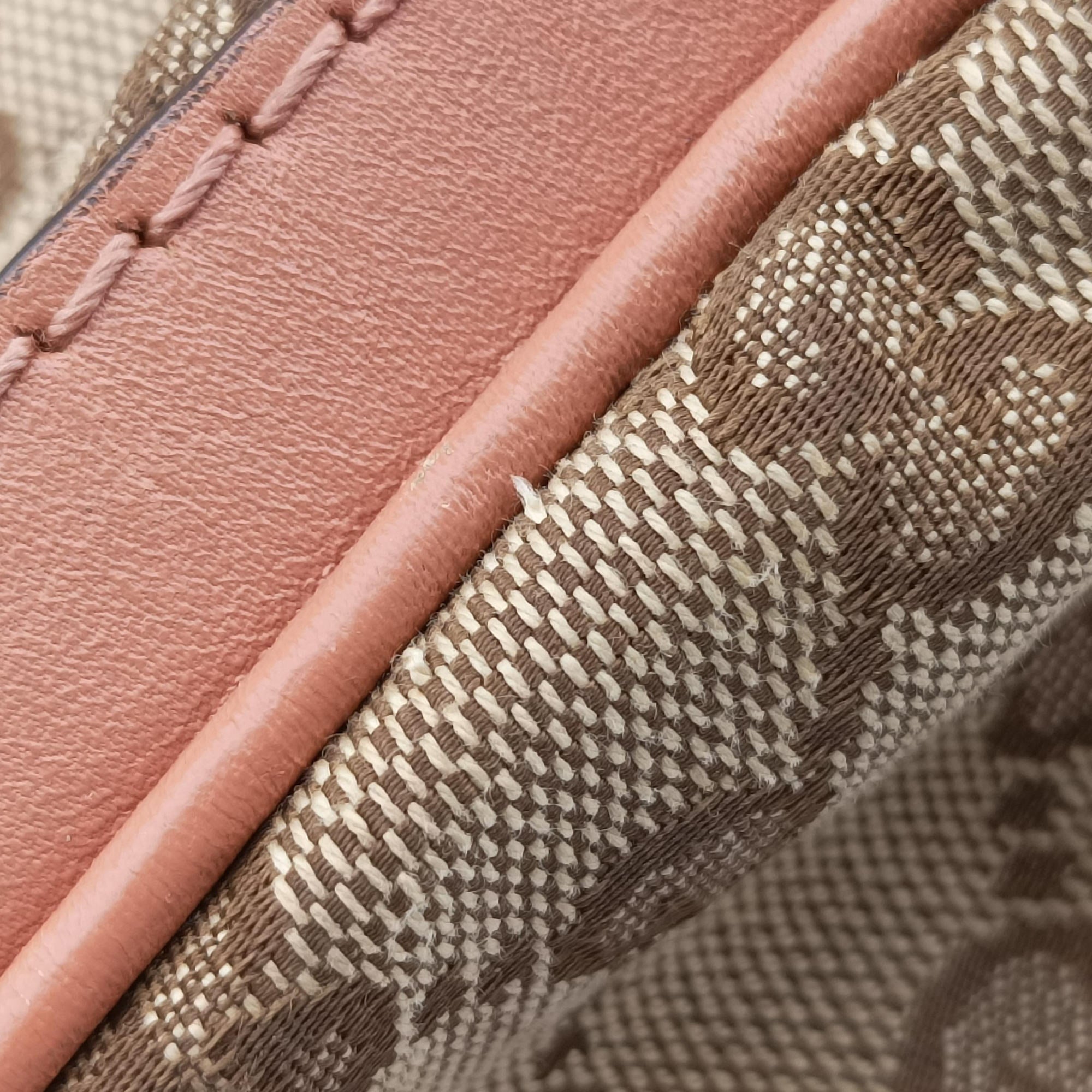 Pre-owned Gucci Sherry Line Beige×red×orange Canvas×Leather 247205 shoulderbag | stylenewstar