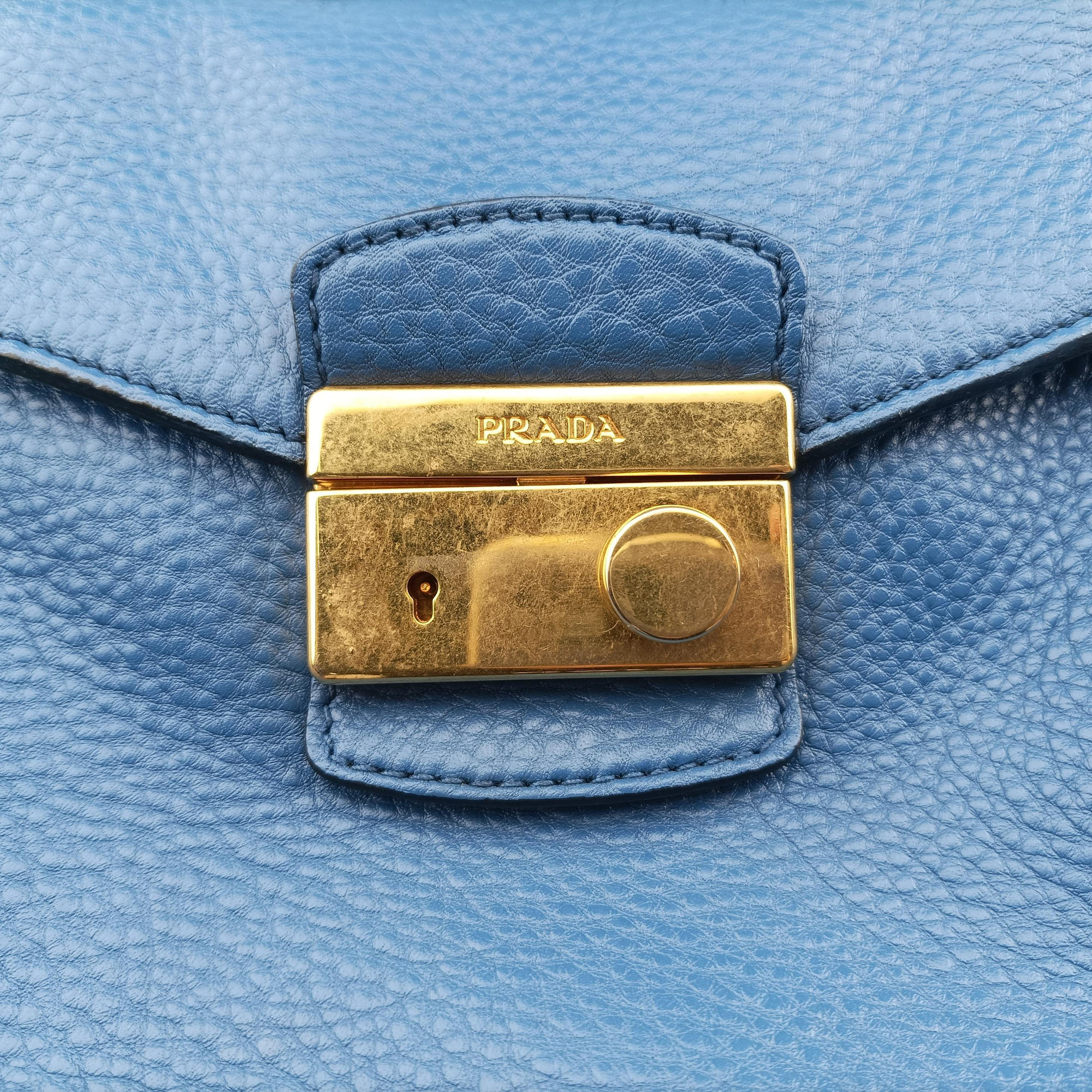 Vintage Prada Vitello Daino Sound Flap Top Handle Blue Leather BR5034 shoulderbag | stylenewstar