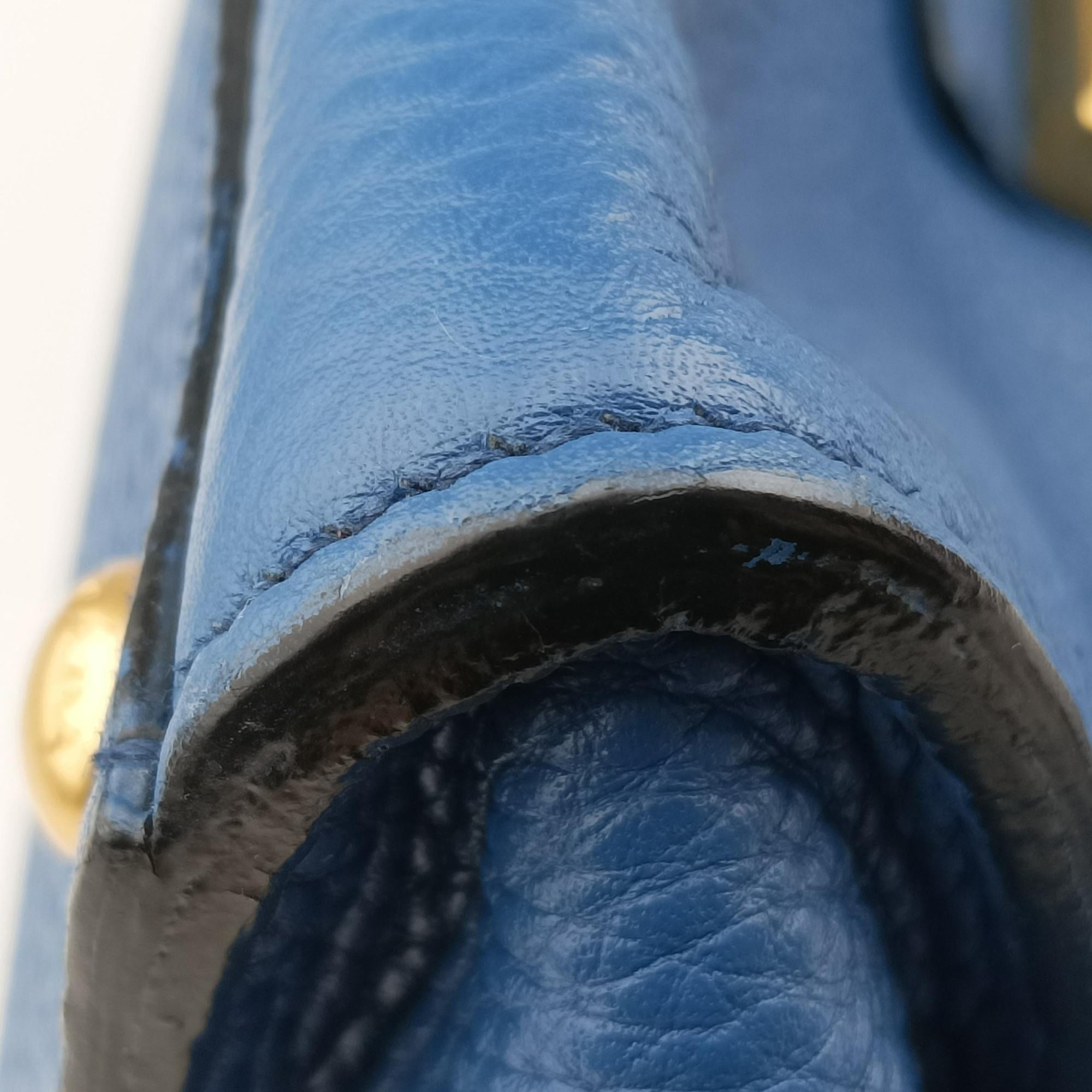 Vintage Prada Vitello Daino Sound Flap Top Handle Blue Leather BR5034 shoulderbag | stylenewstar