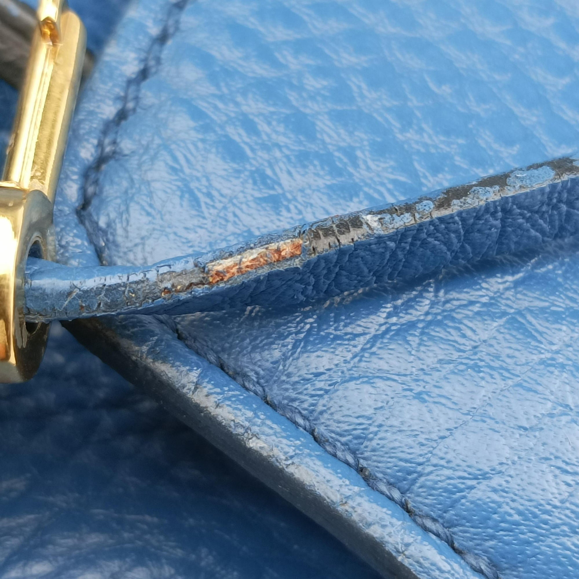Vintage Prada Vitello Daino Sound Flap Top Handle Blue Leather BR5034 shoulderbag | stylenewstar
