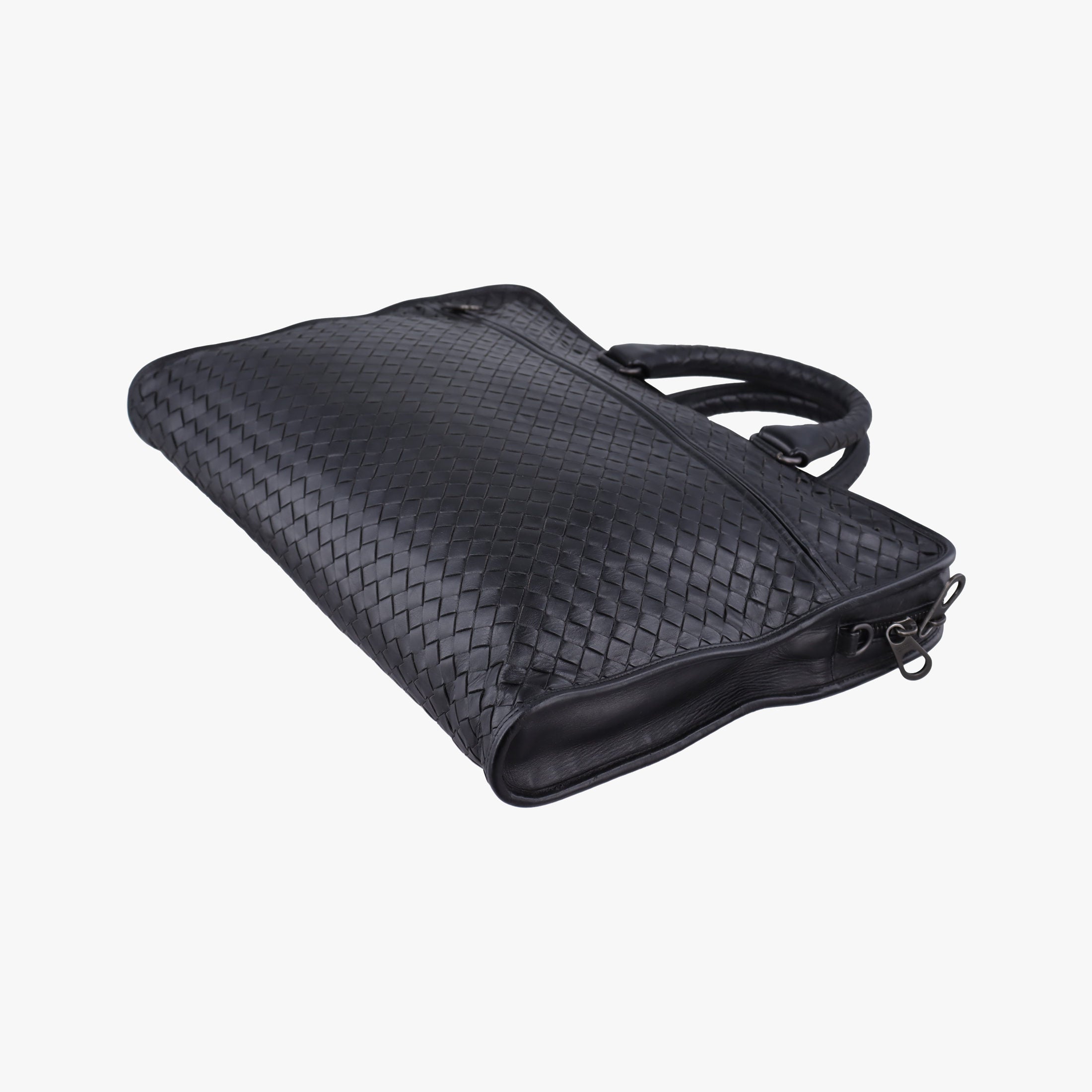 Pre-owned Bottega Veneta Intrecciato Black lambskin  shoulderbag | stylenewstar
