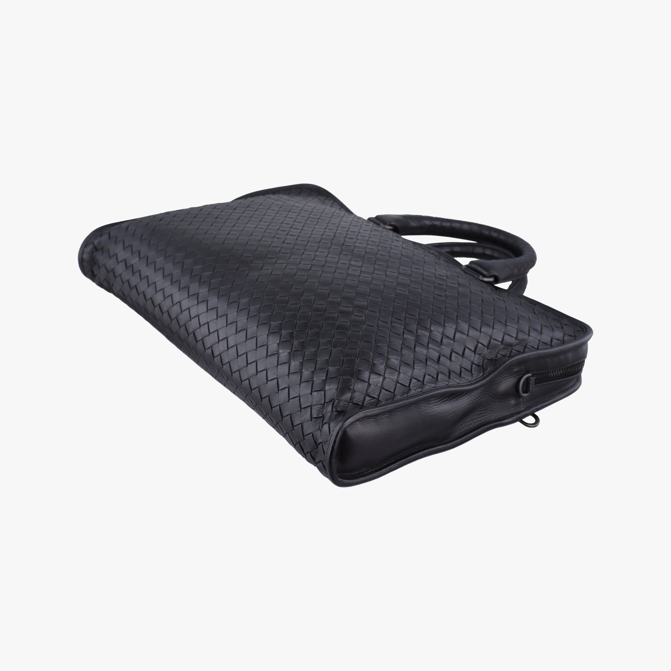 Pre-owned Bottega Veneta Intrecciato Black lambskin  shoulderbag | stylenewstar
