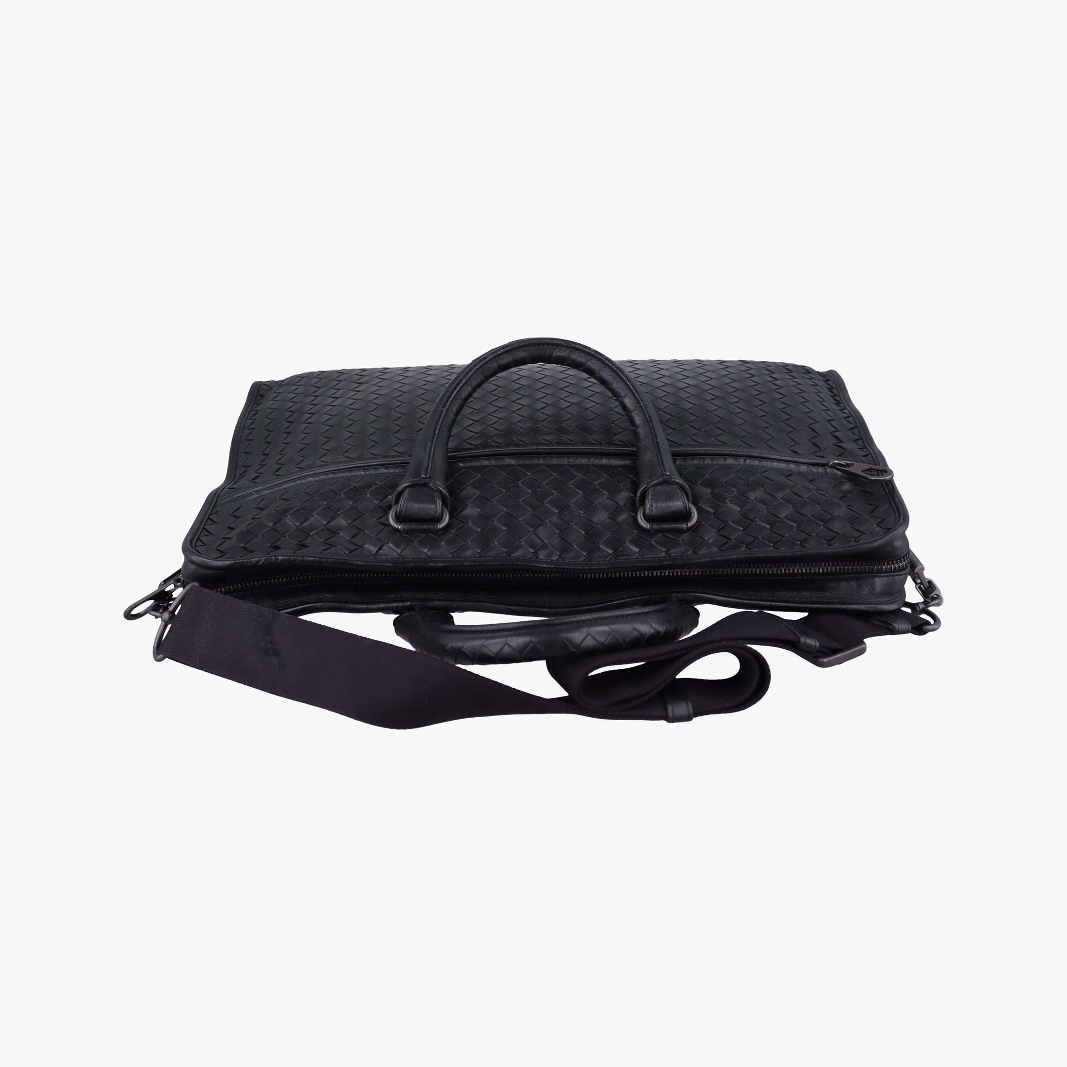 Pre-owned Bottega Veneta Intrecciato Black lambskin  shoulderbag | stylenewstar