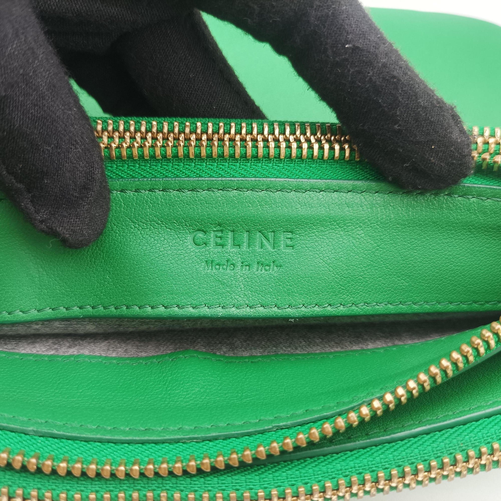 Pre-owned Celine TRIO Green Leather  shoulderbag | stylenewstar