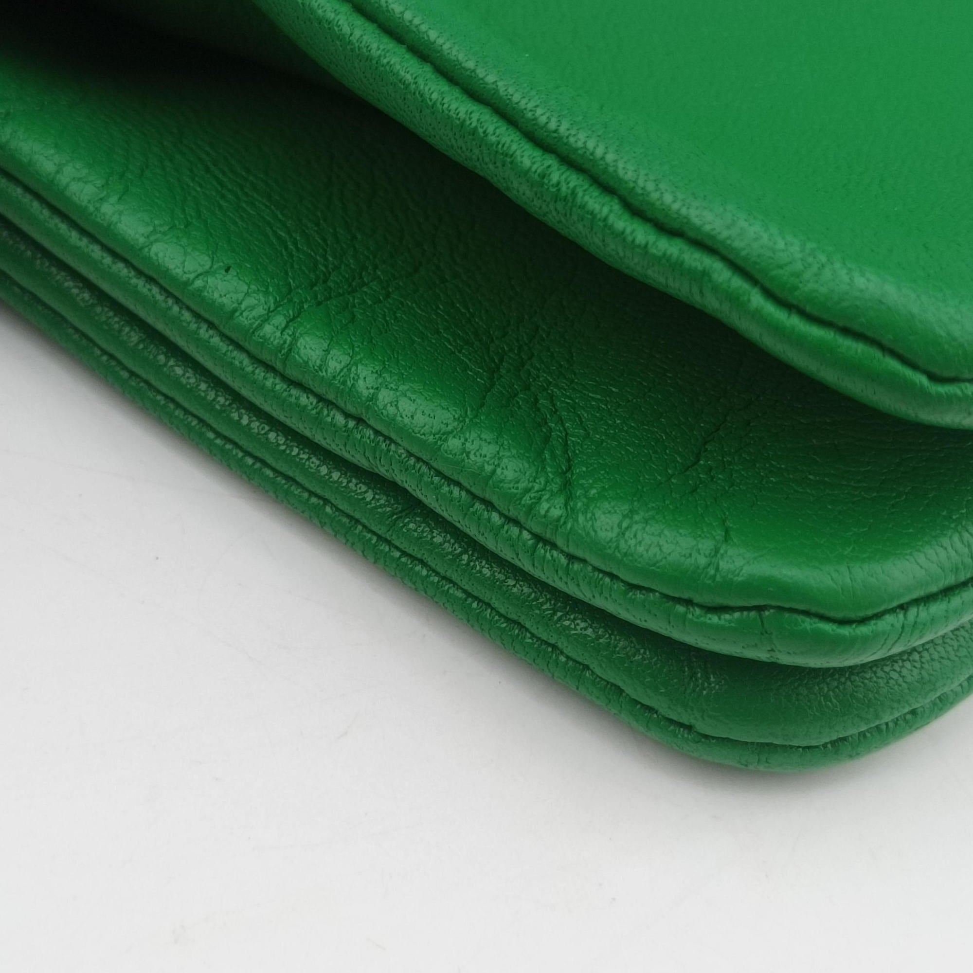 Pre-owned Celine TRIO Green Leather  shoulderbag | stylenewstar