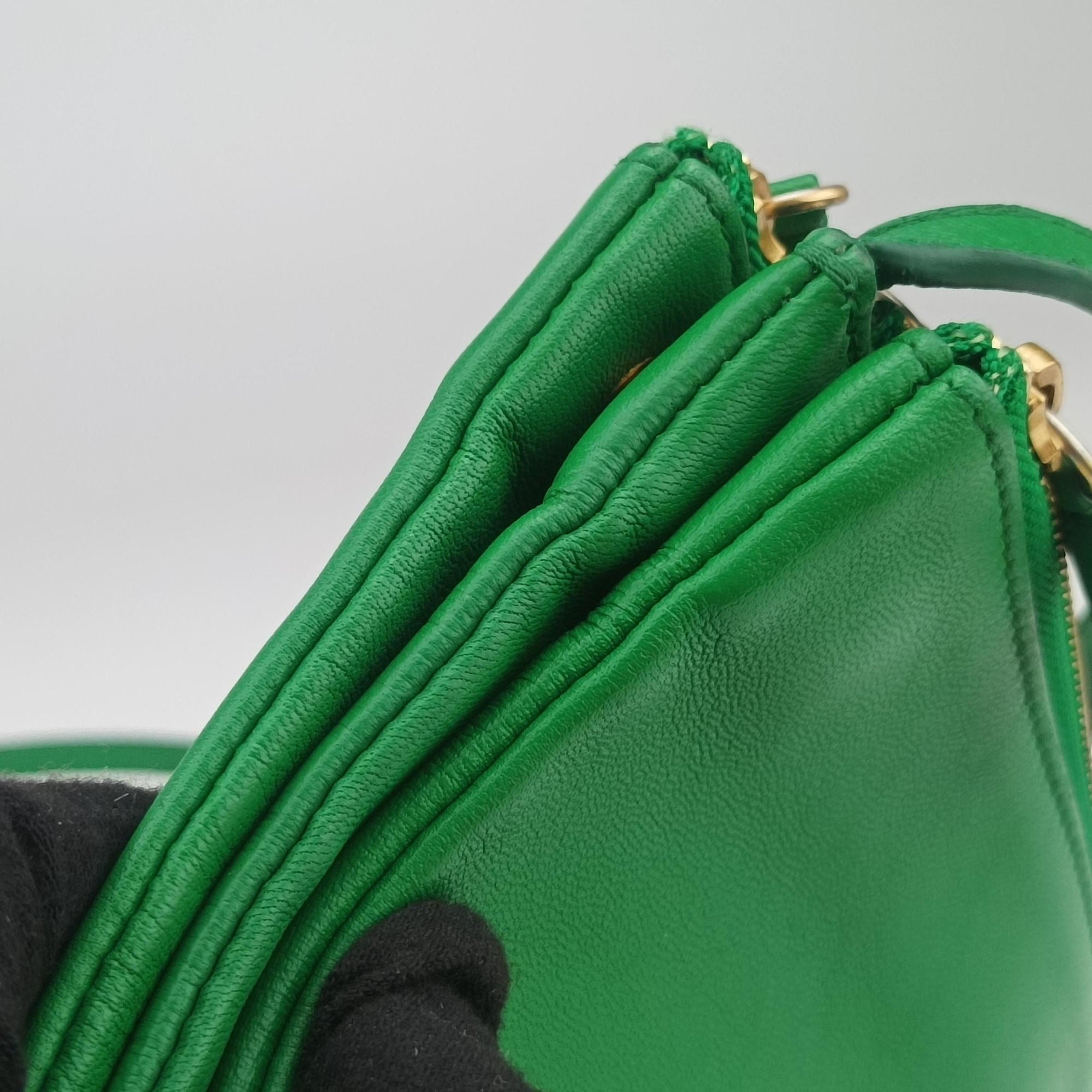 Pre-owned Celine TRIO Green Leather  shoulderbag | stylenewstar