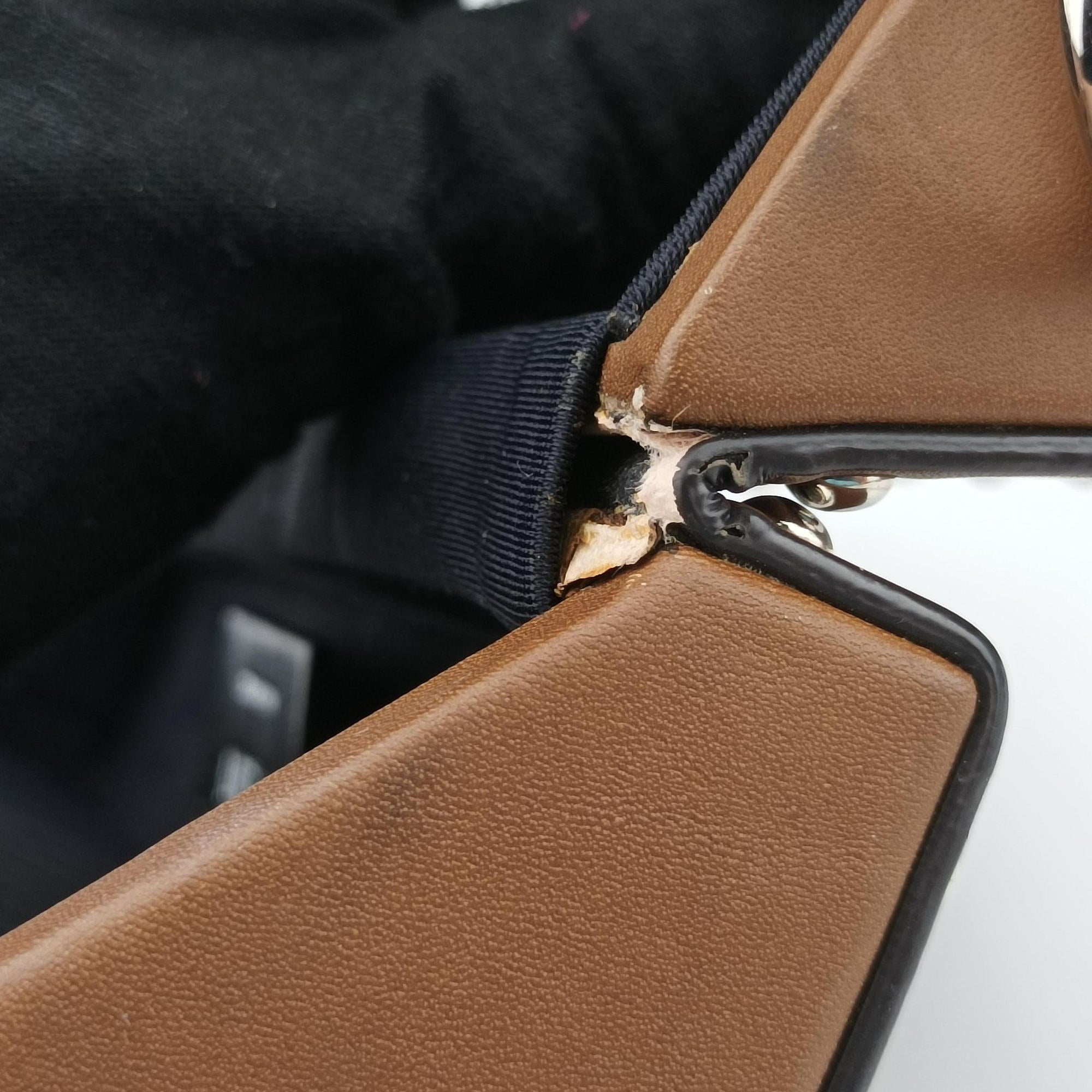 Pre-owned Fendi Zucca Trunk Brown PVC coated canvas×Leather 7VA507 shoulderbag | stylenewstar
