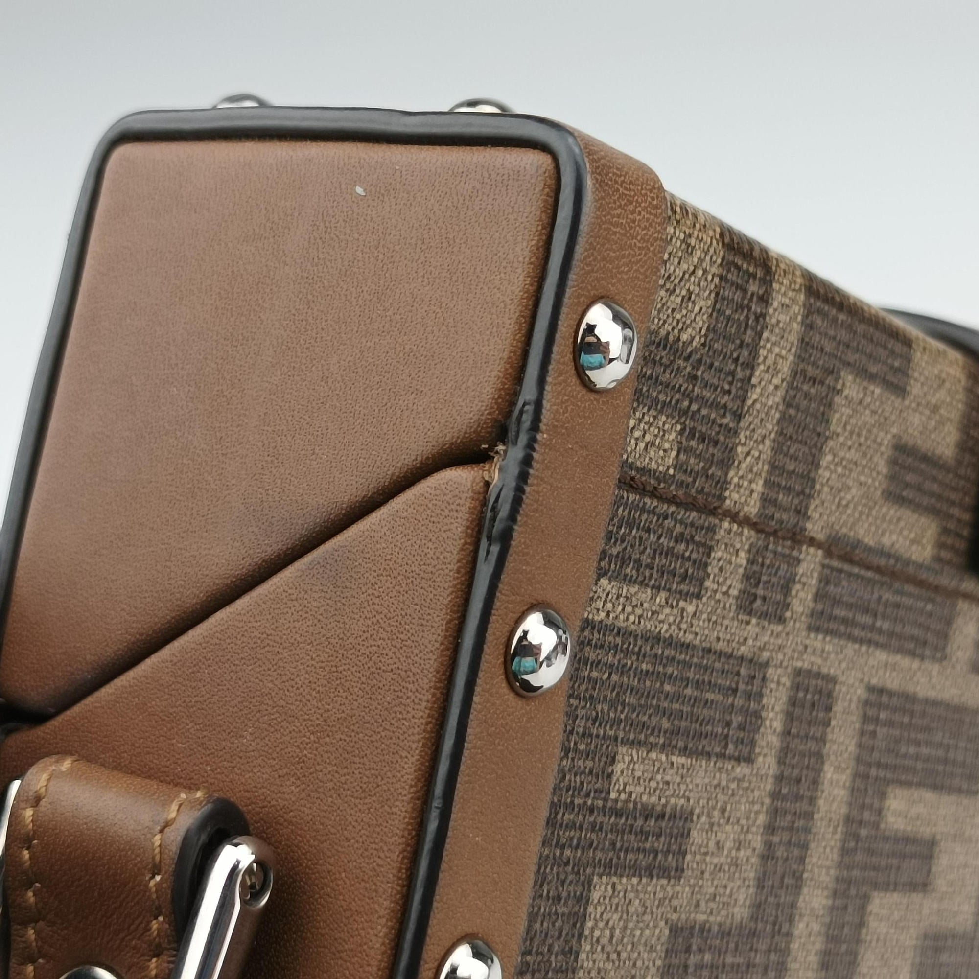 Pre-owned Fendi Zucca Trunk Brown PVC coated canvas×Leather 7VA507 shoulderbag | stylenewstar