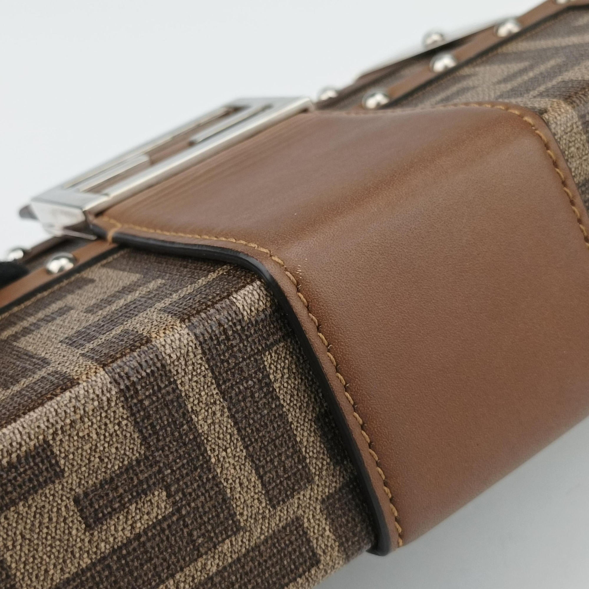 Pre-owned Fendi Zucca Trunk Brown PVC coated canvas×Leather 7VA507 shoulderbag | stylenewstar