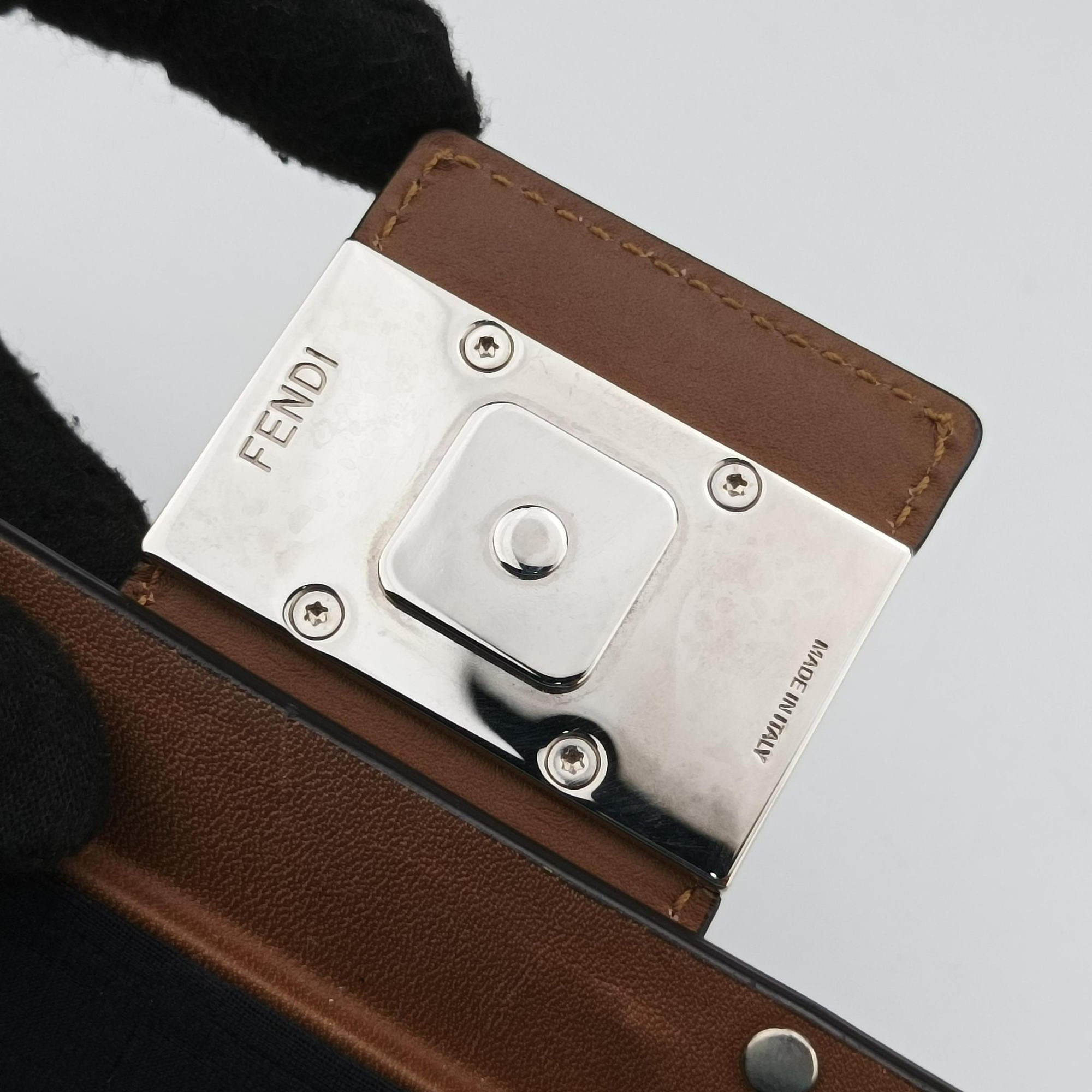 Pre-owned Fendi Zucca Trunk Brown PVC coated canvas×Leather 7VA507 shoulderbag | stylenewstar