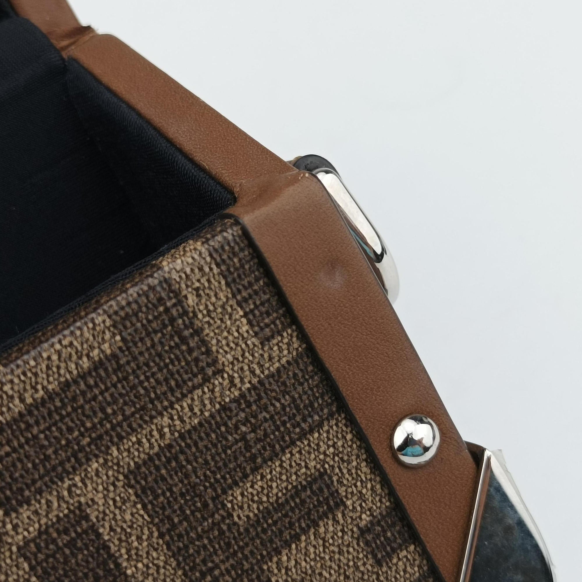 Pre-owned Fendi Zucca Trunk Brown PVC coated canvas×Leather 7VA507 shoulderbag | stylenewstar