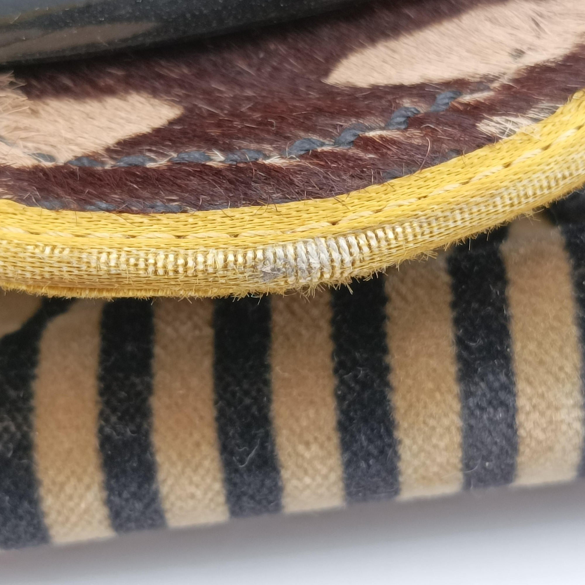 Pre-owned Fendi B Bag Brown Velvet × Fur 8BN165 shoulderbag | stylenewstar