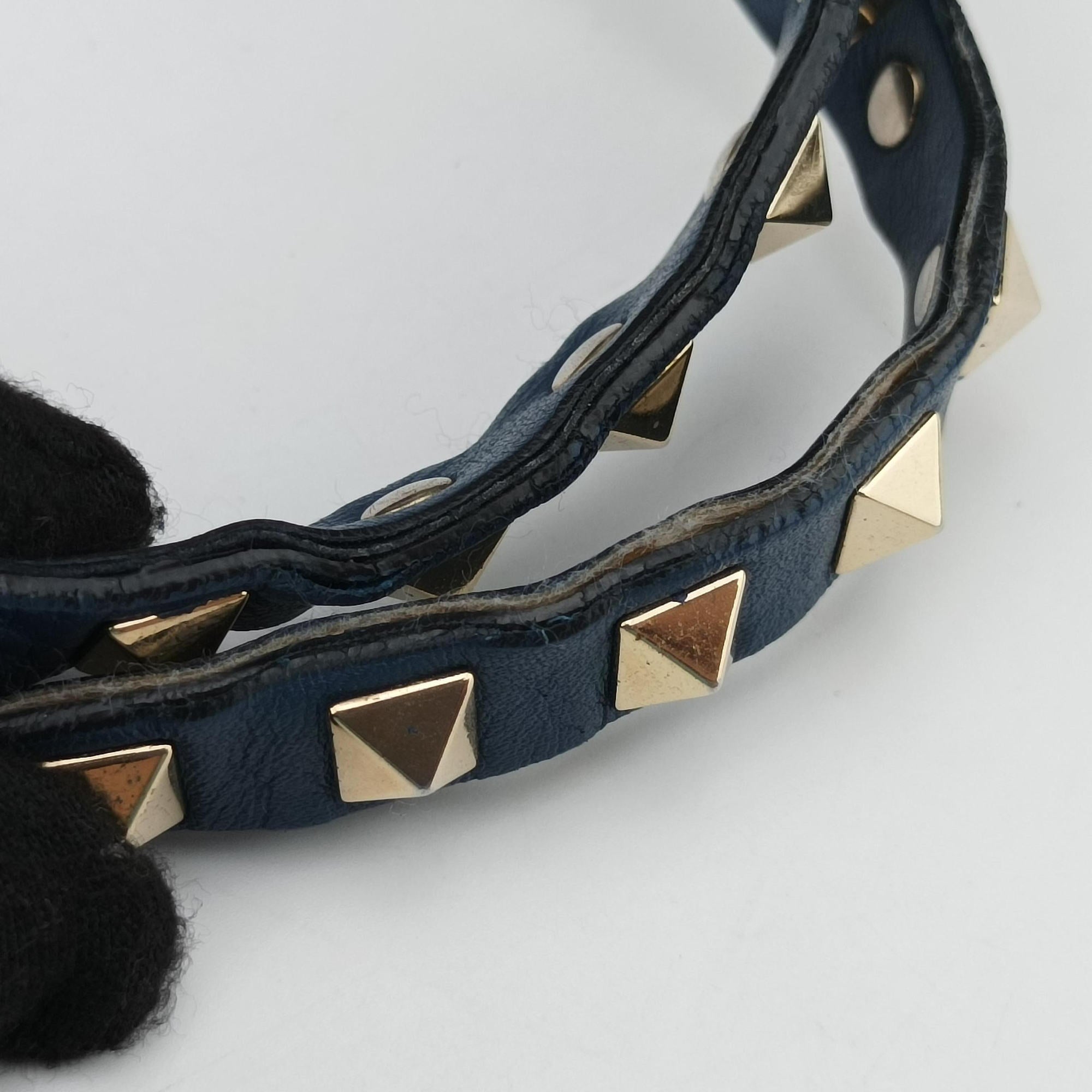 Pre-owned Valentino Rockstud Navy Leather  shoulderbag | stylenewstar