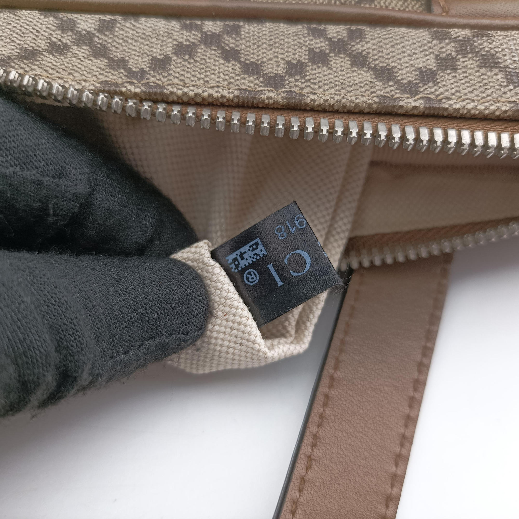 Pre-owned Gucci Diamante business Brown PVC coated canvas×Leather 267898 handbag | stylenewstar