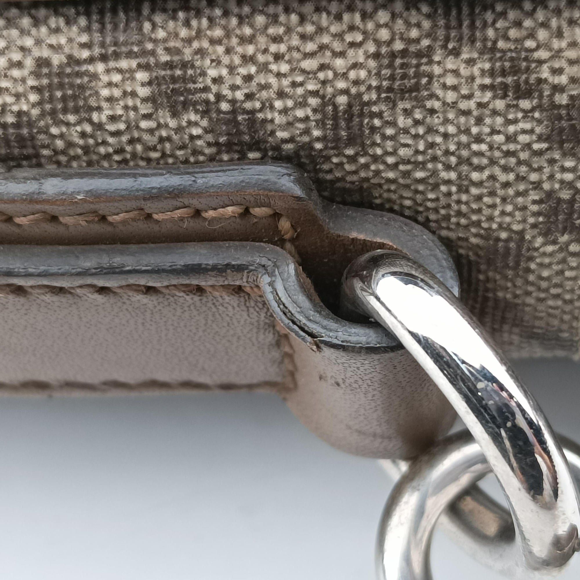 Pre-owned Gucci Diamante business Brown PVC coated canvas×Leather 267898 handbag | stylenewstar