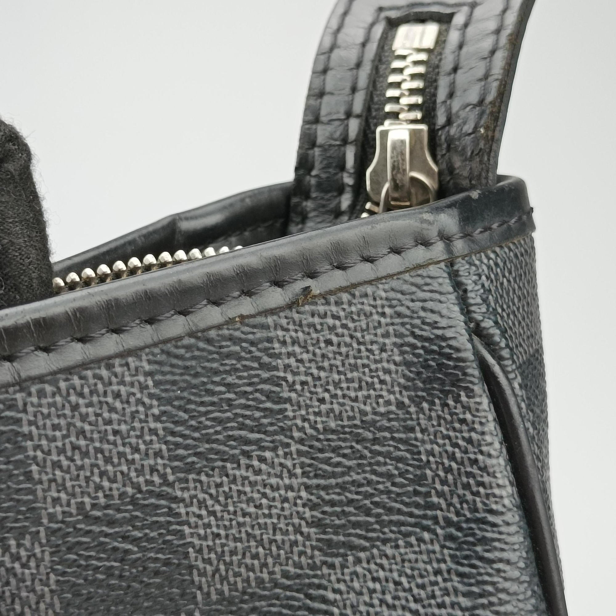 Pre-owned Louis Vuitton Tadao Noir Damier Graphite N51192 handbag | stylenewstar