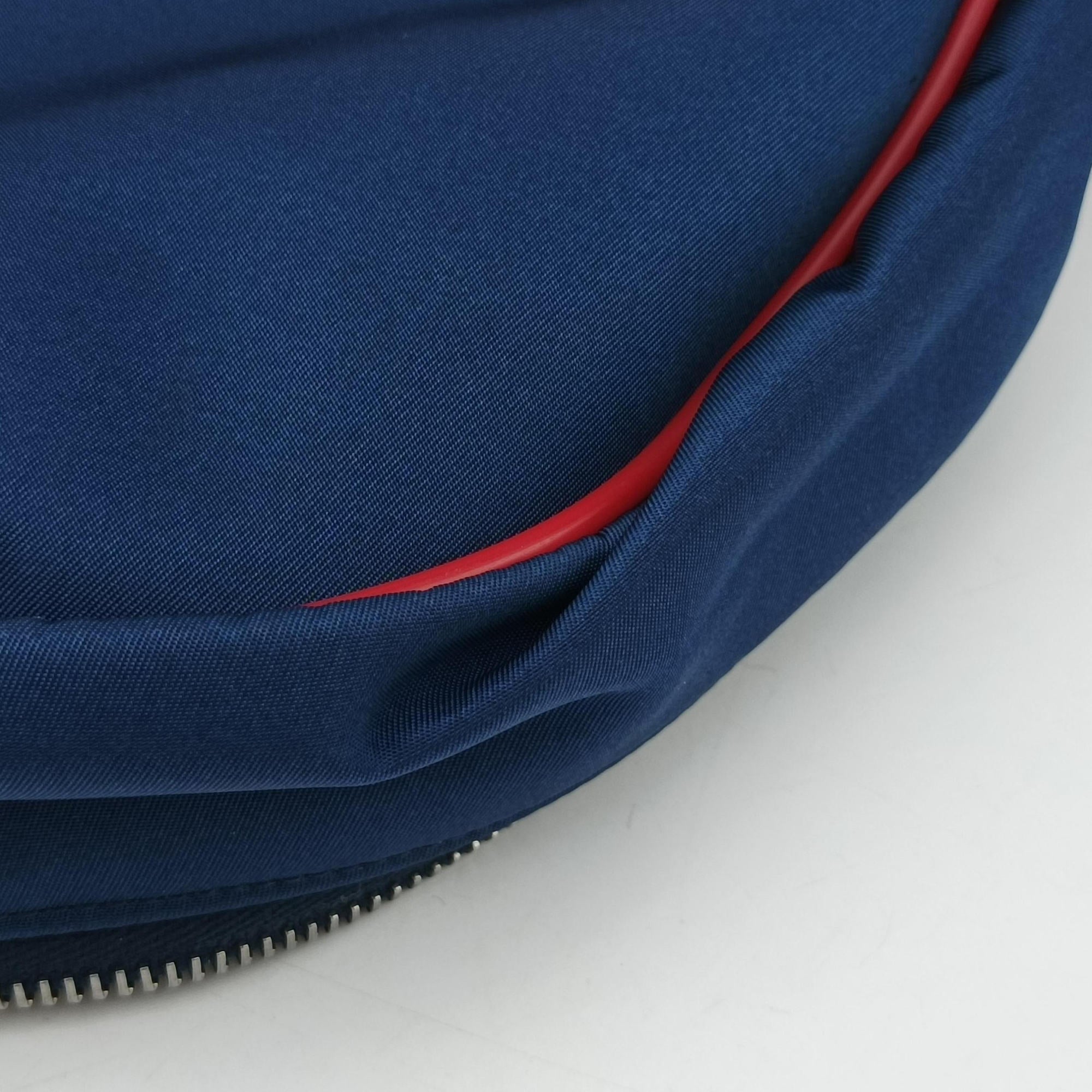 Vintage Gucci kids half moon bag Blue×Red nylon 611686 shoulderbag | stylenewstar