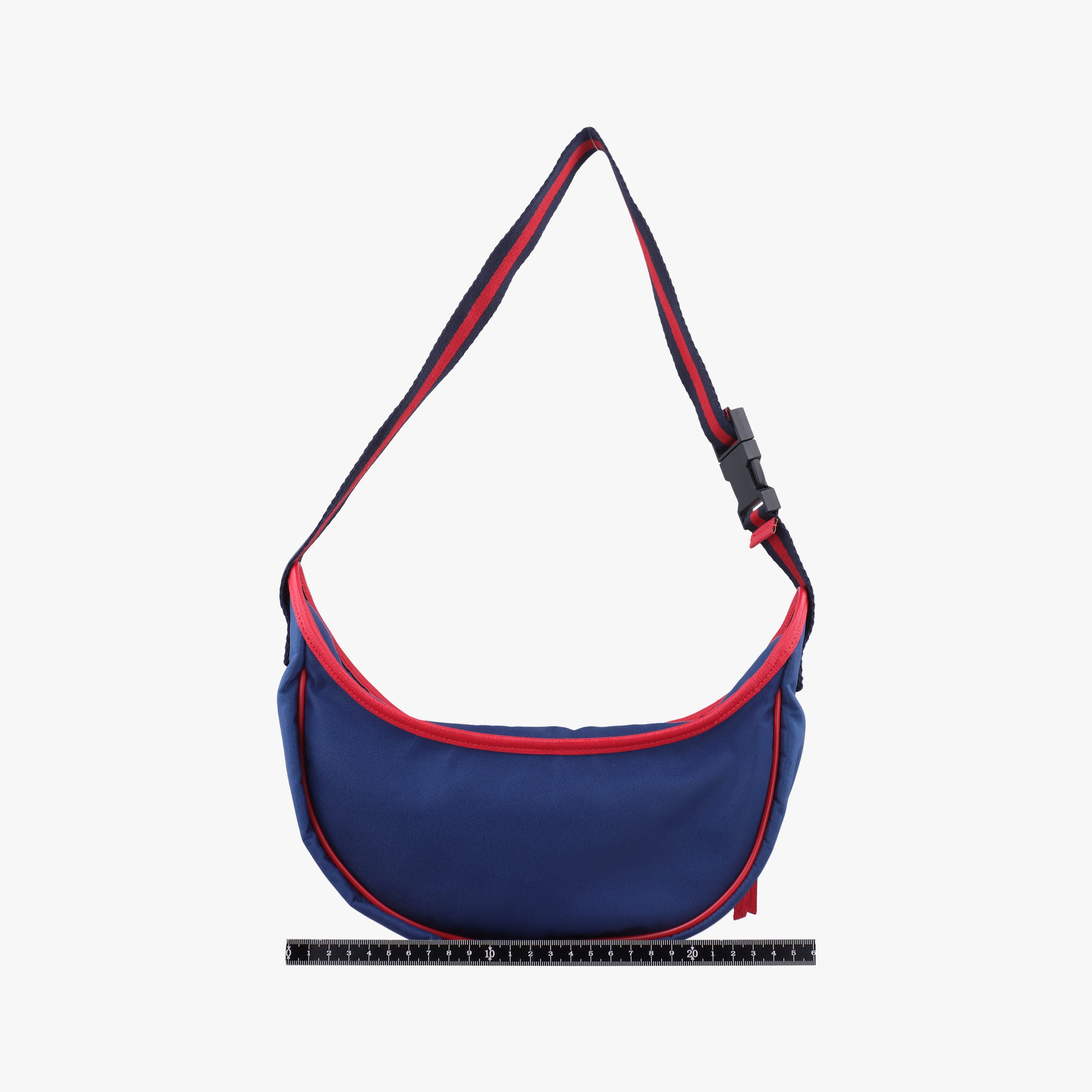 Vintage Gucci kids half moon bag Blue×Red nylon 611686 shoulderbag | stylenewstar