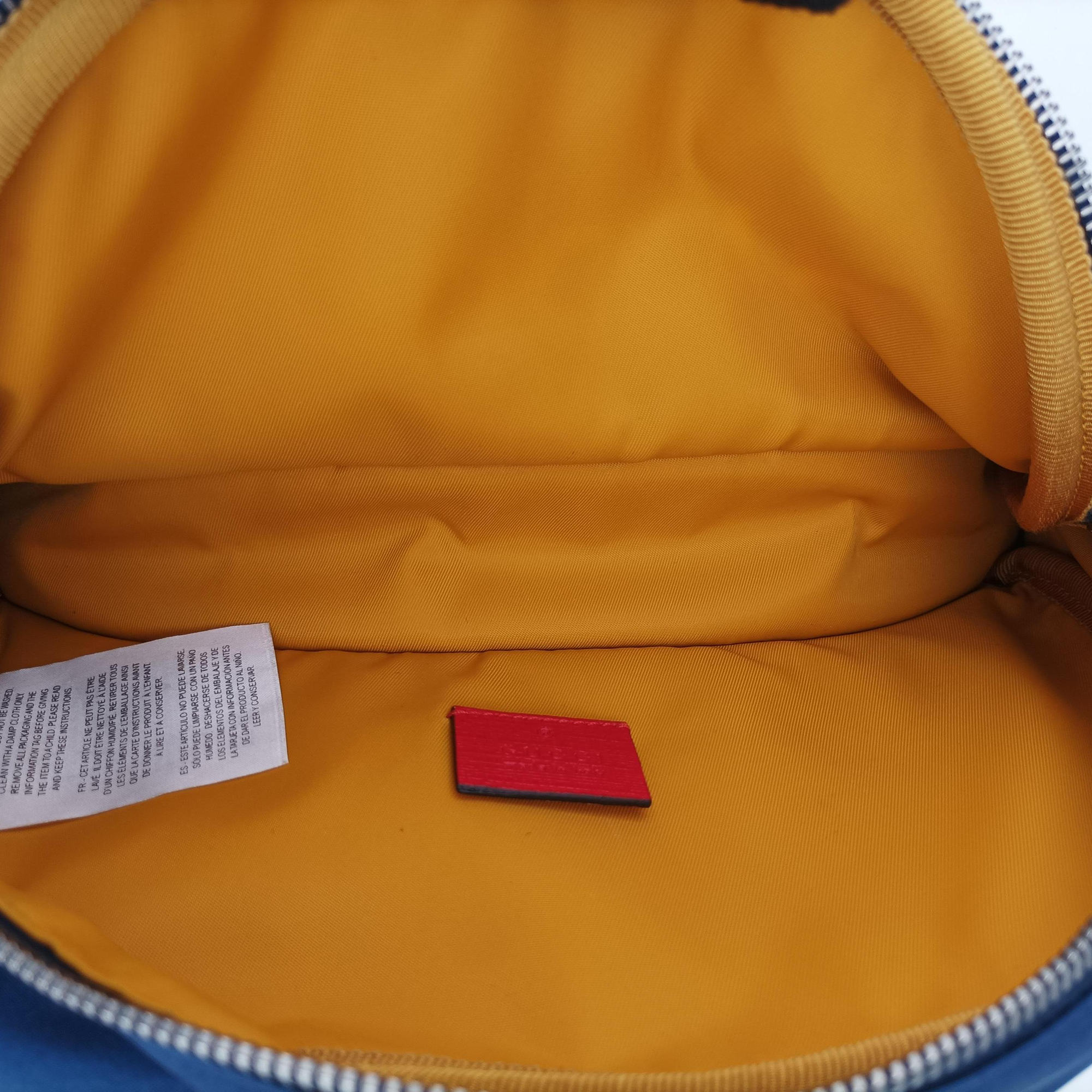 Vintage Gucci kids half moon bag Blue×Red nylon 611686 shoulderbag | stylenewstar
