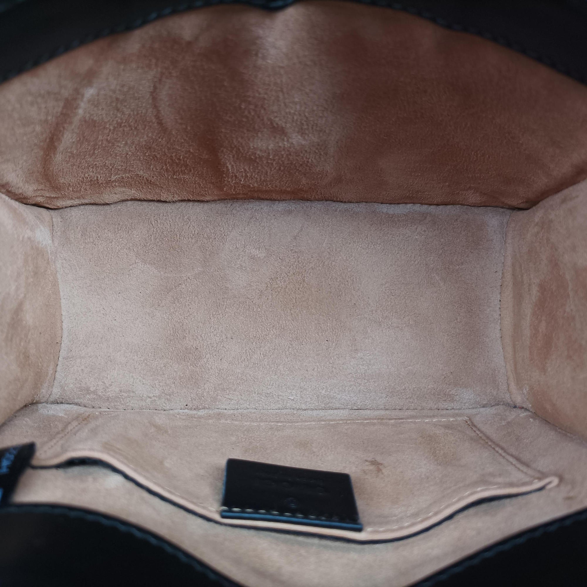Pre-owned Gucci Sylvie Black Leather 470270 shoulderbag | stylenewstar