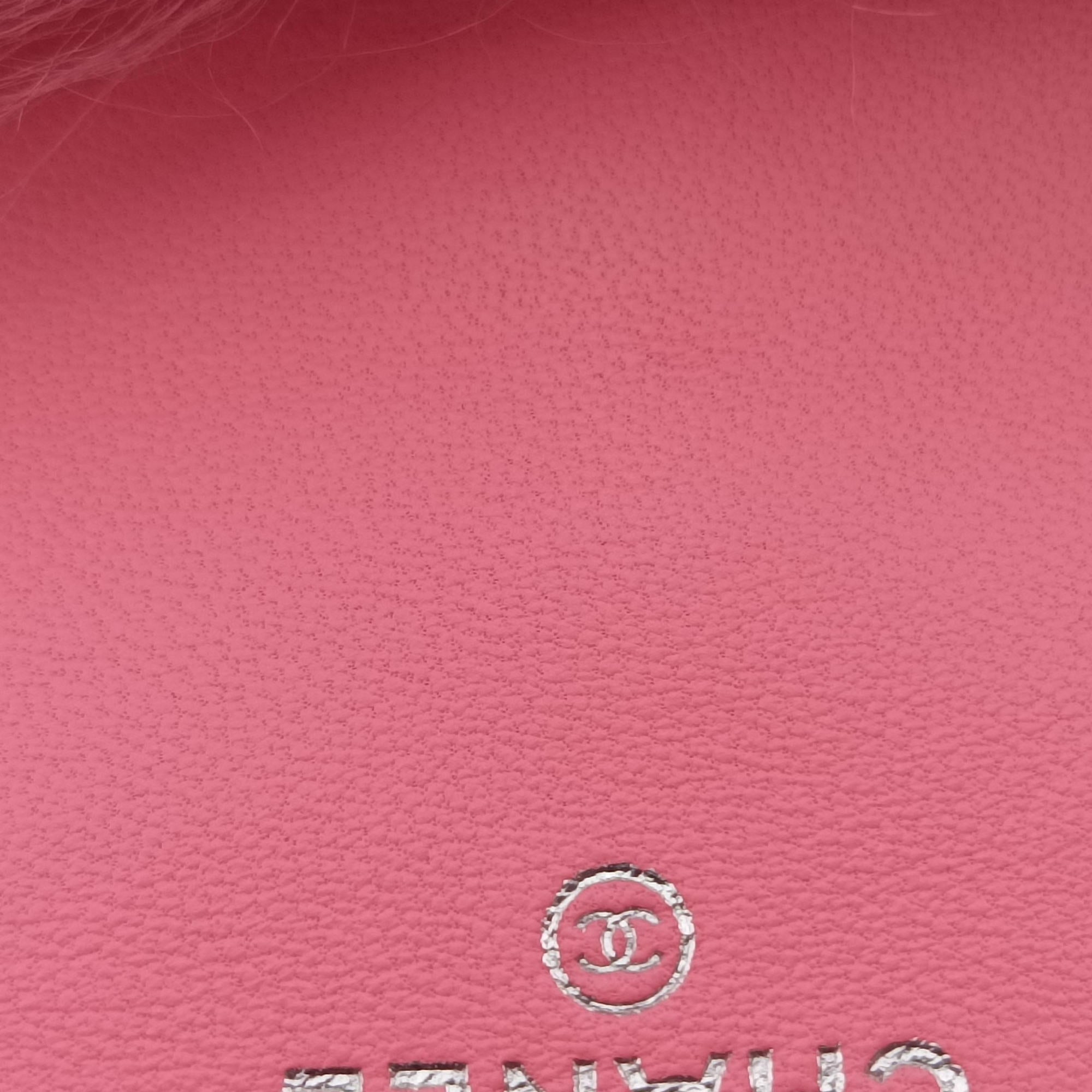 Vintage Chanel Shearling CC Hook Card Holder Pink wool AP2397 handbag | stylenewstar
