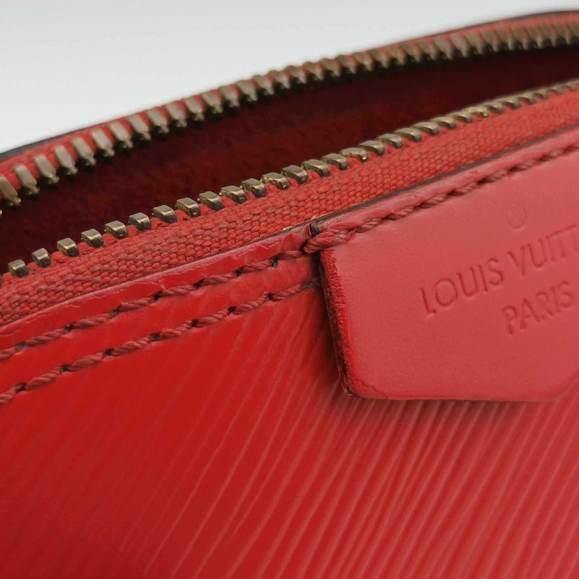 Pre-owned Louis Vuitton Alma MINI chain COQUELICOT epi M51404 shoulderbag | stylenewstar